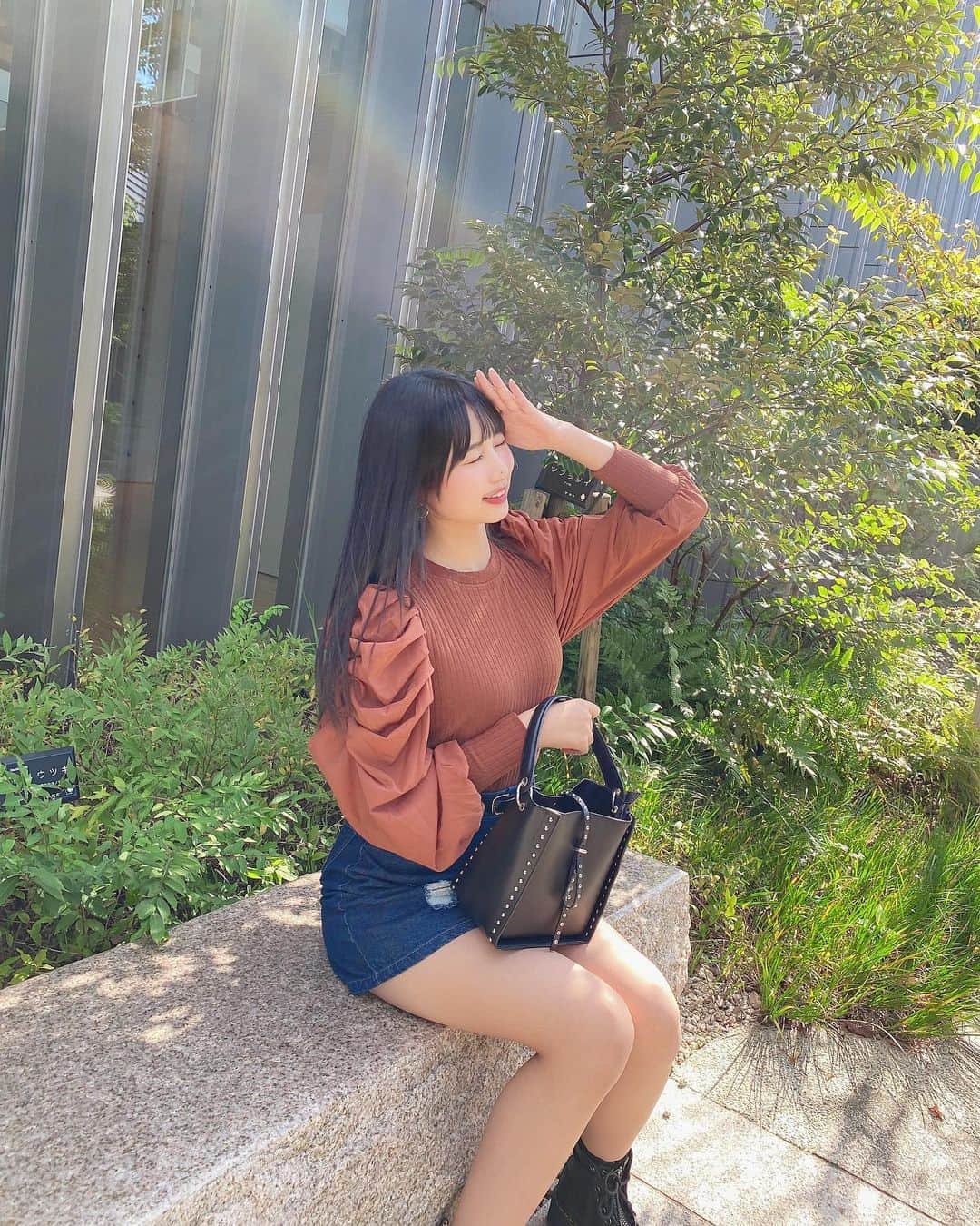  ジュニアアイドルImouto.tv Kurumi Miyamaru 宮丸くるみさんのインスタグラム写真 - (宮丸くるみInstagram)「まぶしっ！！！ ・ ・ ・ #リリバリ #lilyofthevalley # アイドル #idol #jk #17歳 #高校生 #黒髪 #ぱっつん前髪 #ロングヘア #ストレートヘア #grl #amiuuwink #私服  #今日のコーデ #くるみんコーデ ...