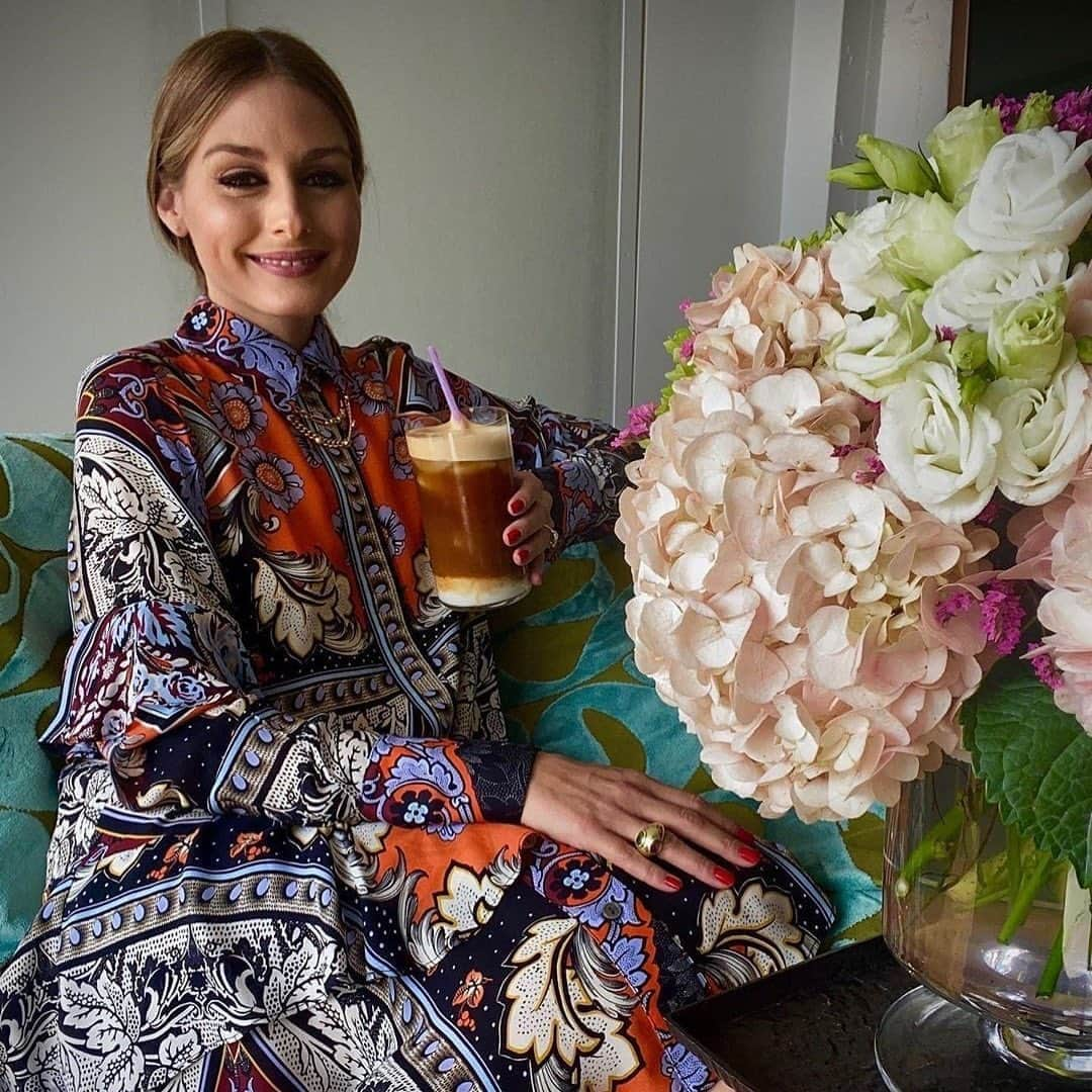 Nespressoさんのインスタグラム写真 - (NespressoInstagram)「Stylish coffee break with the lovely @oliviapalermo ☕️✨  Who else is inspired?  #Nespresso #NespressoMoments #NespressoLover #CoffeeMoments」10月14日 22時25分 - nespresso