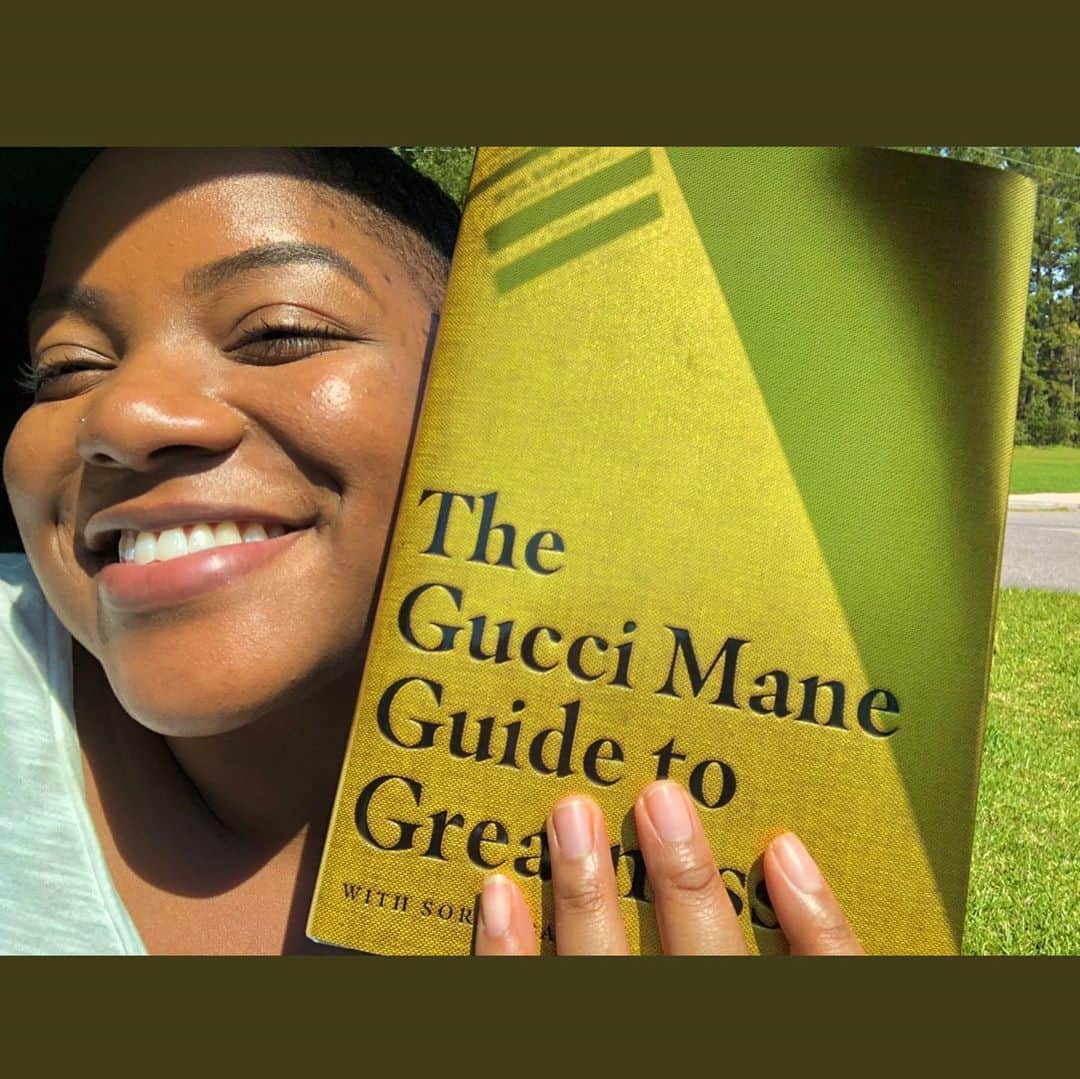 グッチ・メインのインスタグラム：「Thank you to everyone who got #TheGuccimaneGuideToGreatness make sure you go and grab a copy today 📖📚」