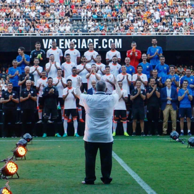 ロドリゴ・モレノ・マチャドのインスタグラム：「Gracias Españeta por enseñarnos a todos lo que es el Valencia CF y el Valencianismo. DEP」