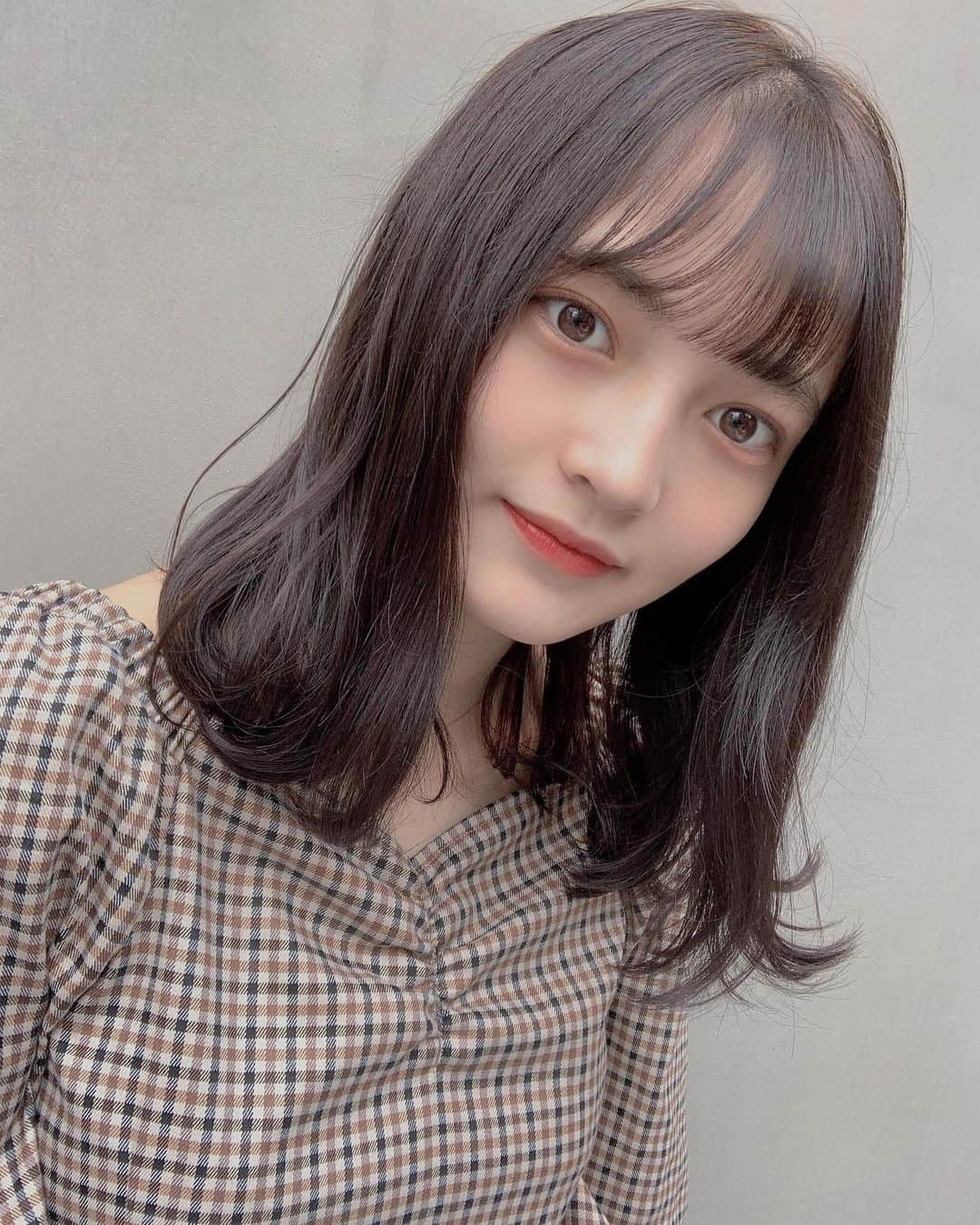 黒嵜菜々子さんのインスタグラム写真 - (黒嵜菜々子Instagram)「昨日もトリートメント ヘアアレンジありがとうございました😊  #ヘアアレンジ #トリートメント  #セミロング  #ウェーブ巻き   @kakazkk」10月14日 23時30分 - kurosaki0516