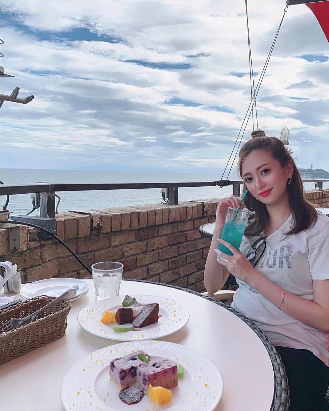 小川真葵のグルメインスタ