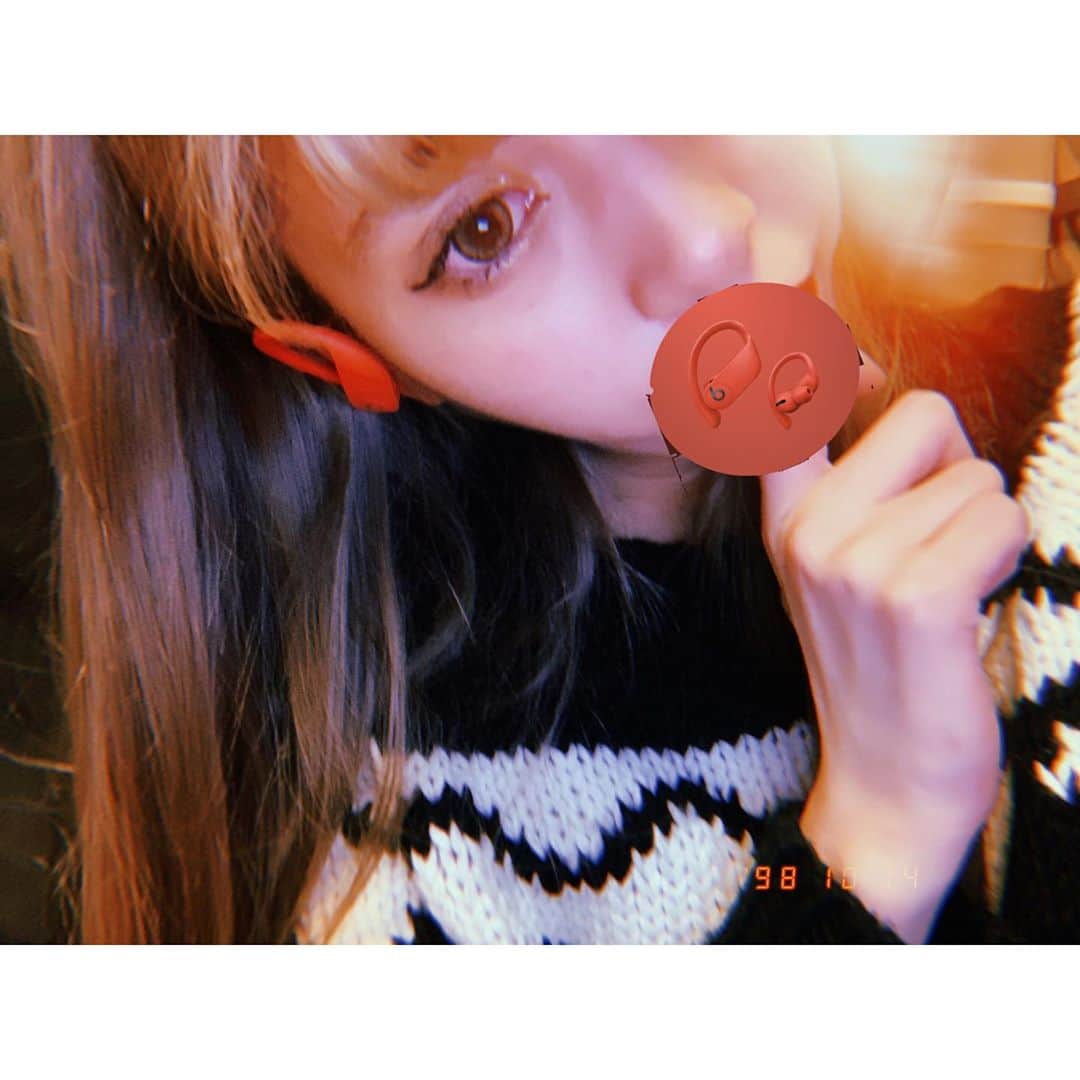 中川ジュリアのインスタグラム：「赤ビーツ💃 うまく撮れなくて携帯で雑な編集してしまった笑 #beats」