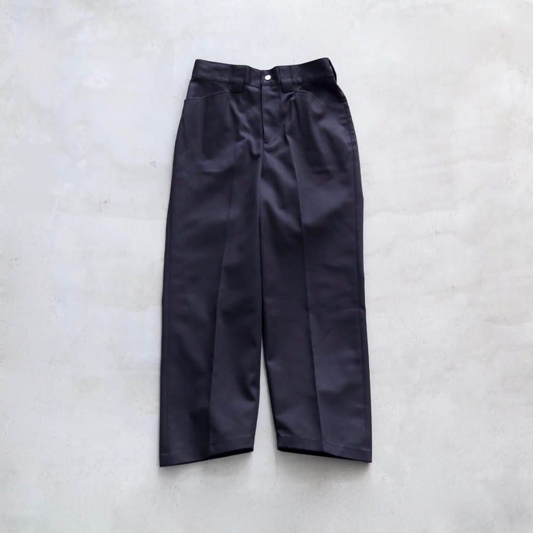 wonder_mountain_irieさんのインスタグラム写真 - (wonder_mountain_irieInstagram)「［#20AW NEW ITEM］ DIGAWEL / ディガウェル "Work Slacks①" ¥20,900- _ 〈online store / @digital_mountain〉 https://www.digital-mountain.net/shopdetail/000000011967/ _ 【オンラインストア#DigitalMountain へのご注文】 *24時間受付 *15時までのご注文で即日発送 *1万円以上ご購入で送料無料 tel：084-973-8204 _ We can send your order overseas. Accepted payment method is by PayPal or credit card only. (AMEX is not accepted)  Ordering procedure details can be found here. >>http://www.digital-mountain.net/html/page56.html _ #DIGAWEL #ディガウェル _ 本店：#WonderMountain  blog>> http://wm.digital-mountain.info/blog/20200720-1/ _ 〒720-0044  広島県福山市笠岡町4-18  JR 「#福山駅」より徒歩10分 #ワンダーマウンテン #japan #hiroshima #福山 #福山市 #尾道 #倉敷 #鞆の浦 近く _ 系列店：@hacbywondermountain _」10月14日 15時18分 - wonder_mountain_