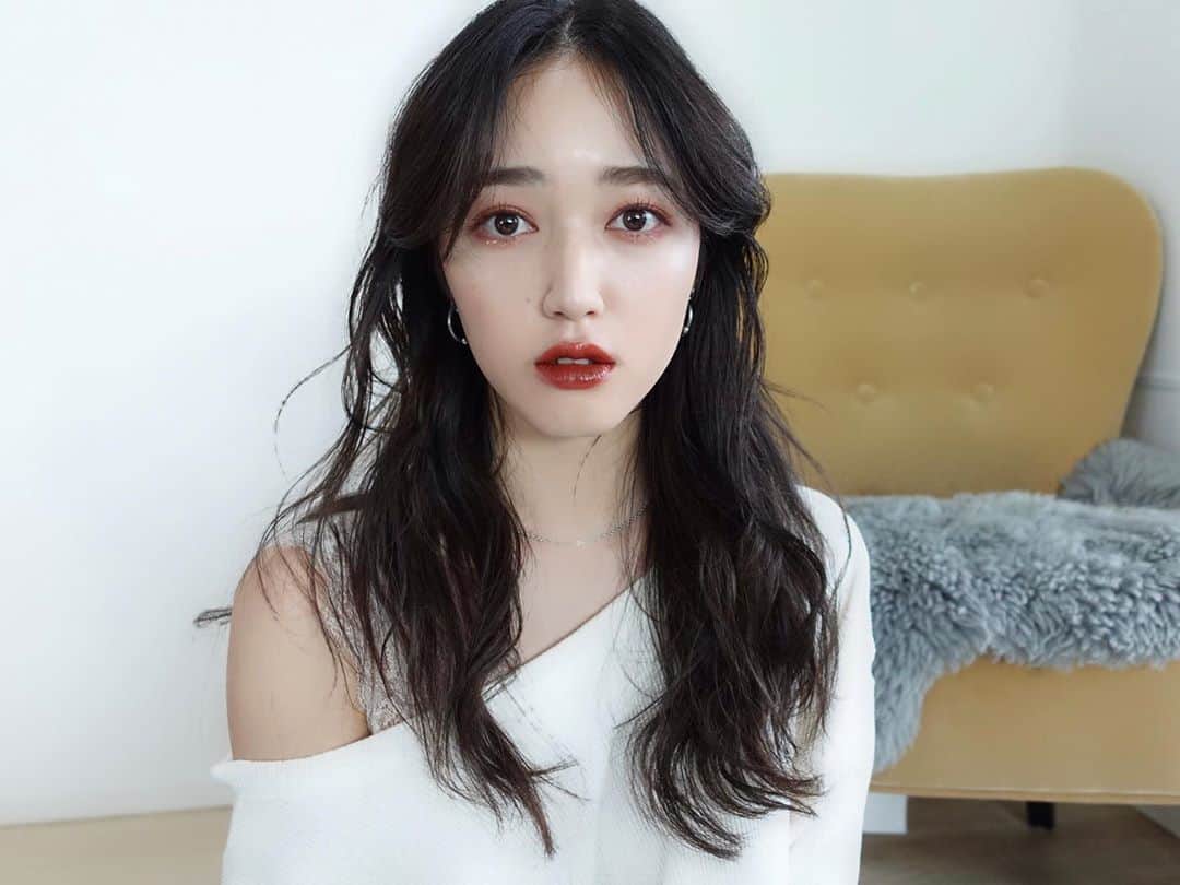のインスタグラム：「🌹 . . サムネ候補から脱落したシリーズ YouTubeみてね👶💕」