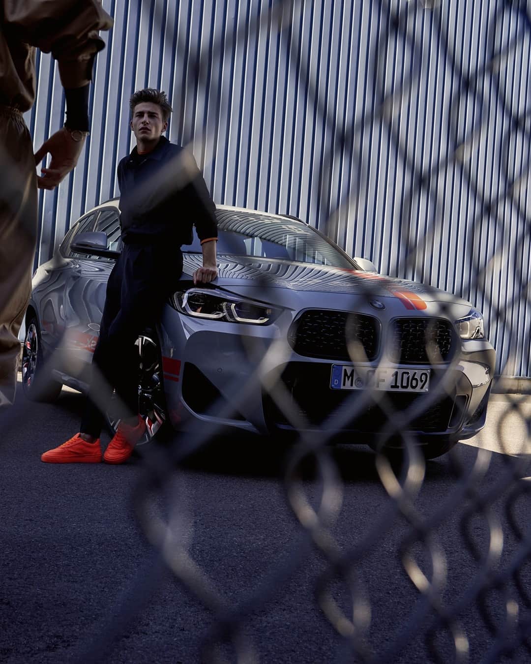 BMWのインスタグラム：「Confidence is what matters. The new BMW X2 M Mesh Edition. #TheX2 #BMW #X2」
