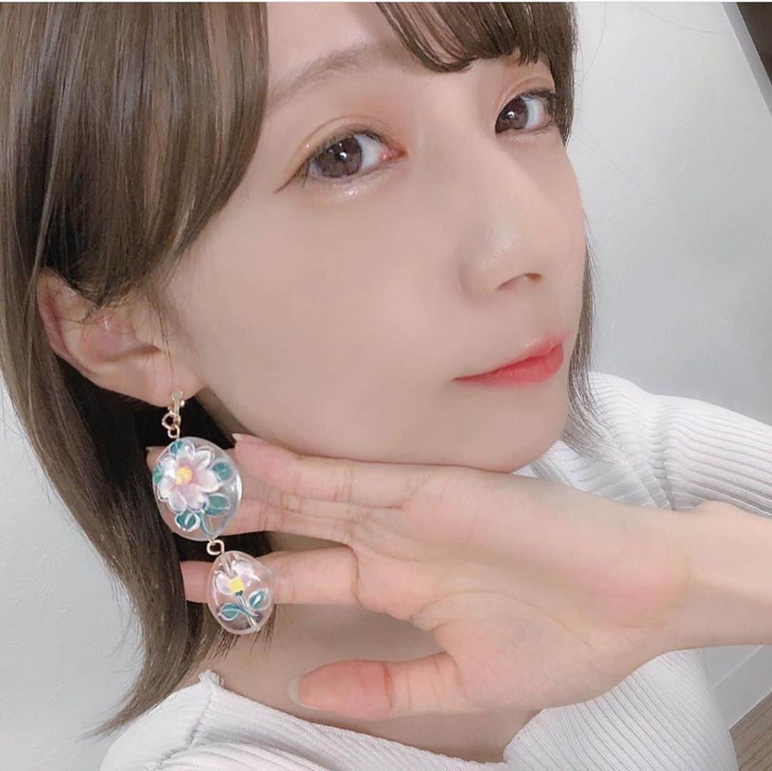 美女JAPANのインスタグラム：「どうも美女JAPANです！✨ ＊ ＊ 今回ご紹介するのはこの方‼️ ＊ こばしり。さん@lovetomato_24 ＊ ＊ こんなショートヘアーが似合う人他にいますか？！💕 ＊ ＊ こばしり。さんのアカウントには他にも素敵な投稿がたくさんあります✨ ＊ 皆さんも是非チェックしてみてね🧸 ＊ ＊ 明日の投稿もお楽しみに！！ ＊ ＊  #色気 #可愛い #綺麗 #かわいい #セクシー #写真集 #モデル  #水着 #美肌 #笑顔 #スタイル抜群 #可愛い #可愛すぎ #会いたい #天使 #美女 #美人 #美しい #スタイル #ヌード #スタイル抜群 #美脚 #お尻 #エロ #美乳 #素敵 #カワイイ #応援」