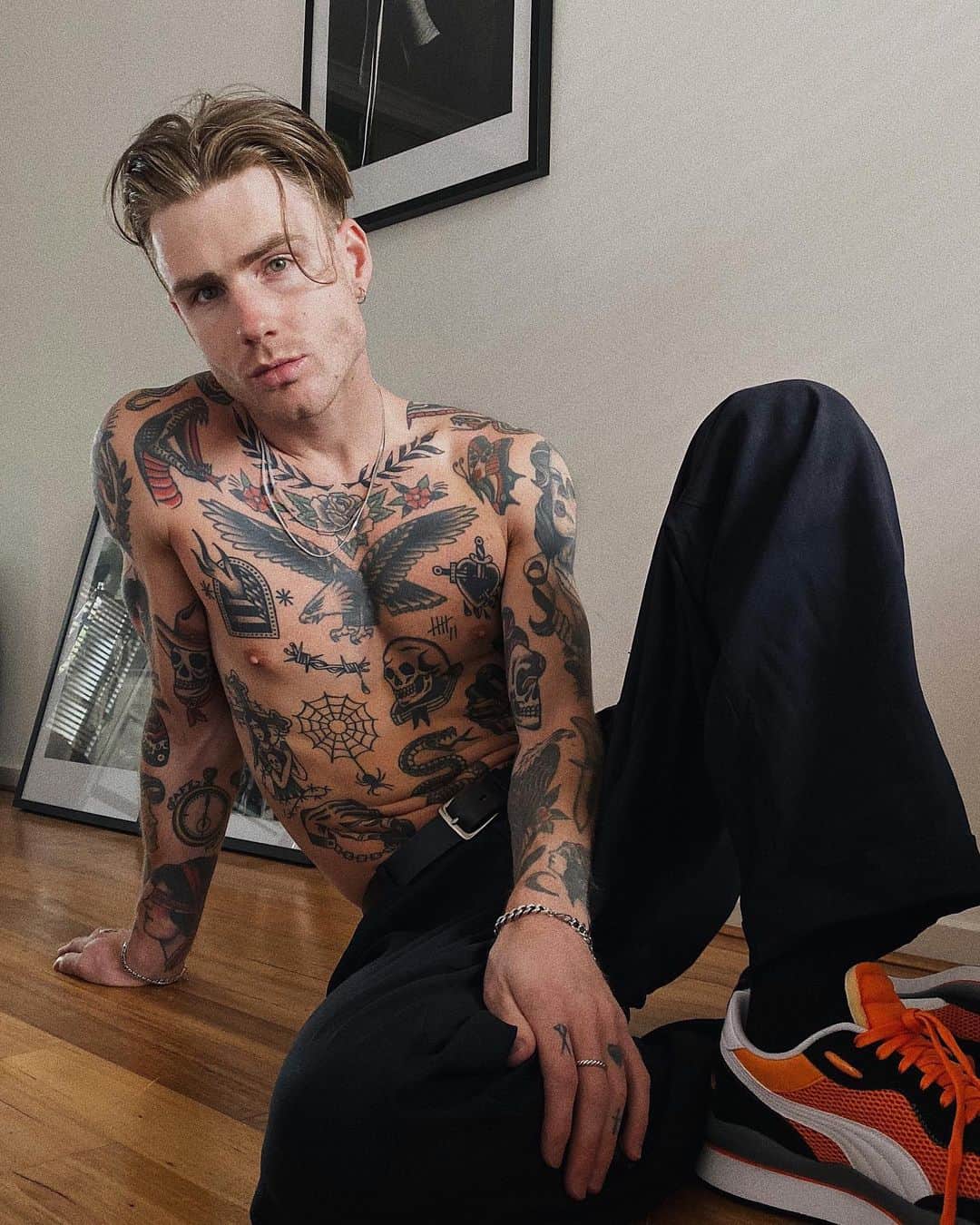 THOMAS DAVENPORTのインスタグラム：「// something exciting coming next week <3」