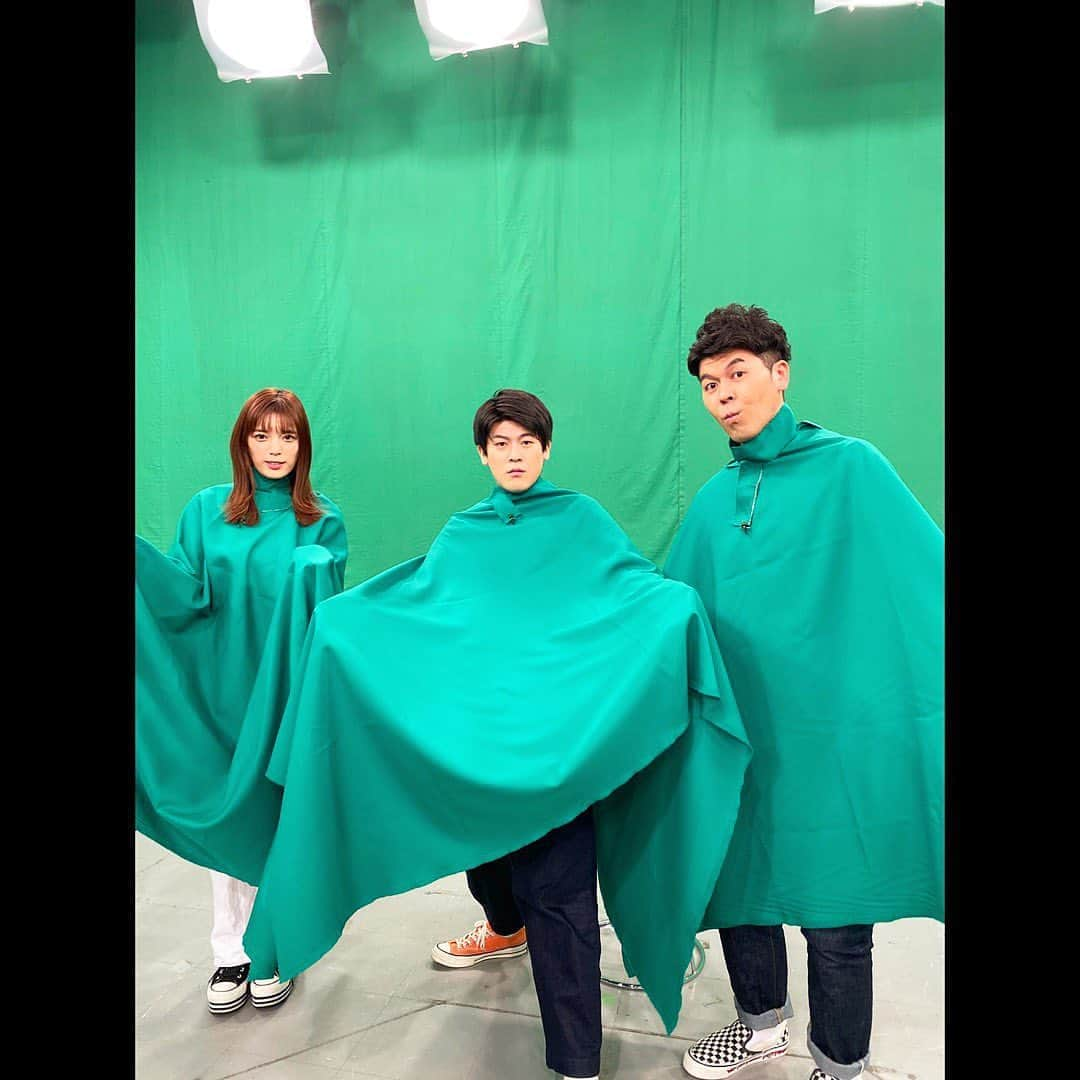 土佐卓也さんのインスタグラム写真 - (土佐卓也Instagram)「今日の家族写真 「あるある土佐カンパニー収録❗️そして今夜は2回目のオンエア✨2時16分から、是非受け取って下さい🙏」 卓也  #土佐兄弟 #家族写真 #あるある土佐カンパニー #テレビ朝日 #三谷紬 アナ #バラバラ大作戦 #今夜2回目の放送 #木村拓哉 さん #リスペクト #キムタク #takuyakimura  #キムタクInstagram考察 #リールに毎日更新中 #staysafe  #staypositive」10月14日 17時21分 - takuyatosa1