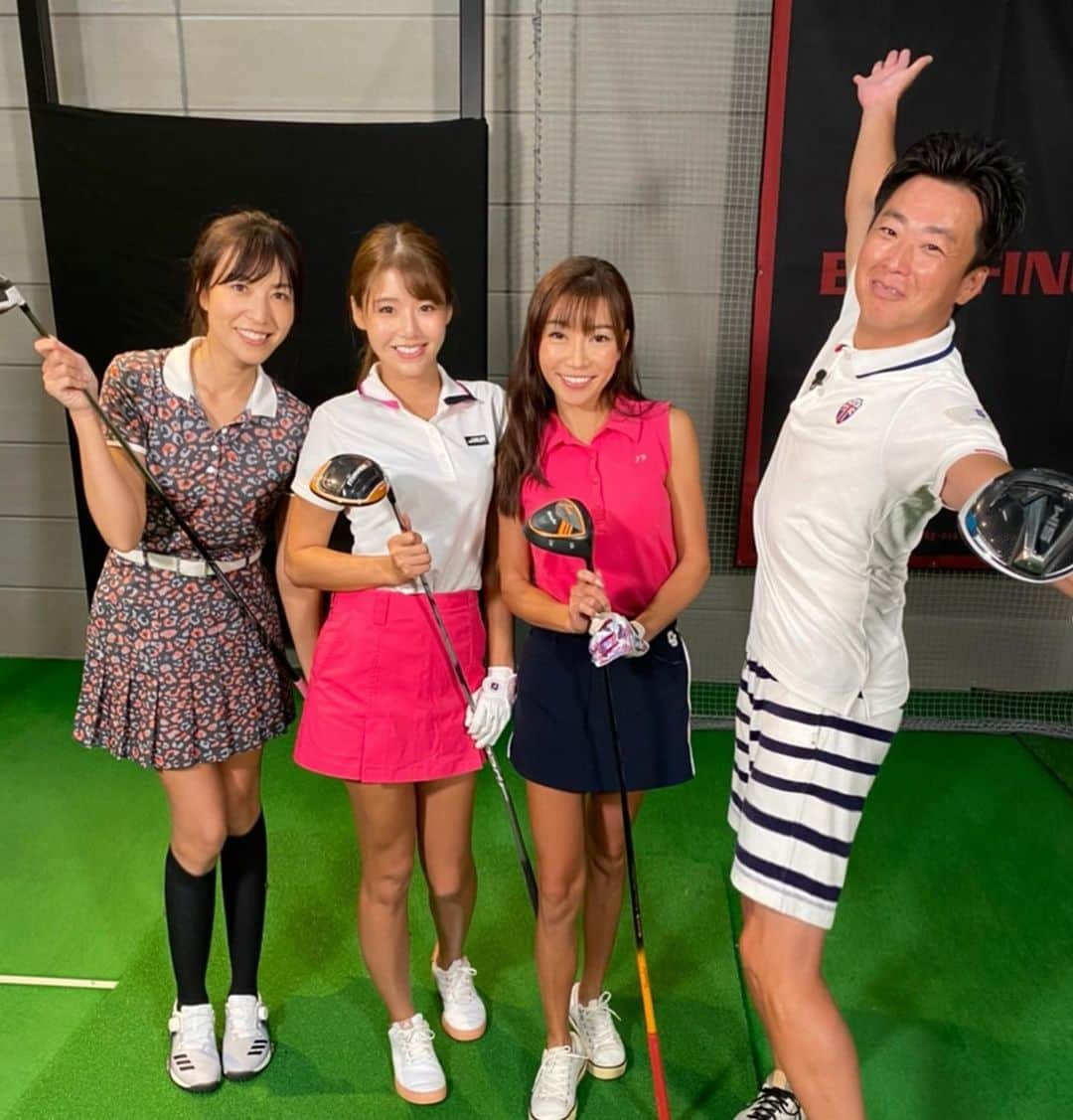 Yuuさんのインスタグラム写真 - (YuuInstagram)「YouTubeチャンネルゴルフわでしこ⛳️❤️ ・ #武市悦宏 さんにお悩みをズバッと解決してもらいました✨❣️ ・ 最後に私のタイプの男性をちょこっとだけ 公表しちゃってます⁄(⁄ ⁄•⁄ω⁄•⁄ ⁄)⁄ 見てね(* ¨̮*)/♡︎ ・ ウェア トップス @junandrope  スカート @v12golf_official  ・ @golfwadeshiko  #ゴルフわでしこ #YouTubeチャンネル #登録宜しくお願いします #ゴルフレッスン動画 #ゴルフ女子 #ガチゴルフ女子 #ゴルフ女子コーデ #ゴルフスイング  #ゴルフレッスン #ドライバーショット」10月14日 17時54分 - yuu1115yuu