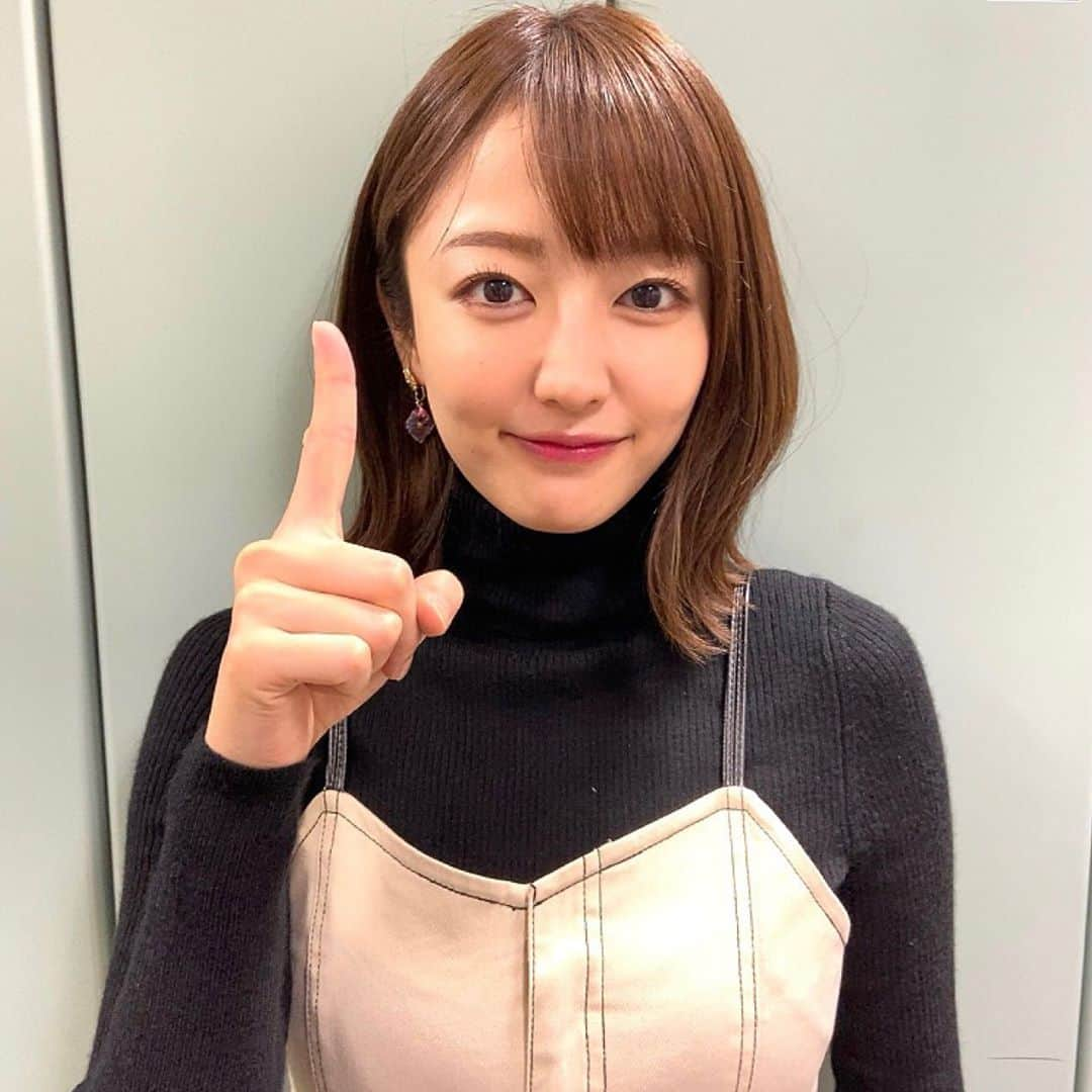 滝菜月さんのインスタグラム写真 - (滝菜月Instagram)「明日はファッションセンスランキング﻿ が放送されます👚👗👖﻿ ﻿ 中京テレビ　磯貝初奈アナ﻿ 福岡放送　伊藤舞アナ﻿ 静岡第一テレビ　永見佳織アナ﻿ とバトルしました!!﻿ ﻿ ヒルナンデスで学んだ知識をフル活用して﻿ 目指すはもちろん一位🥇✨﻿ ﻿ #ヒルナンデス﻿ #ファッションセンスランキング」10月14日 18時11分 - taki_natsuki