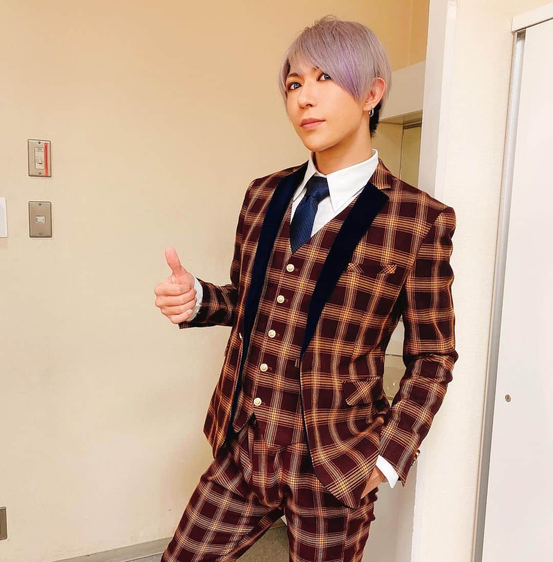 歌広場淳のインスタグラム：「👍」