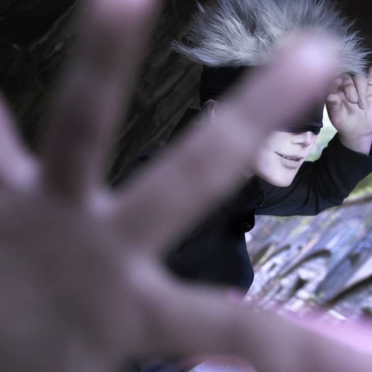 のインスタグラム：「✌︎('ω'✌︎ )  #呪術廻戦 #五条悟　#jujutsukaisen #gojyo #gojyosatoru #cosplay #コスプレ　#reika #reikaarikawa」