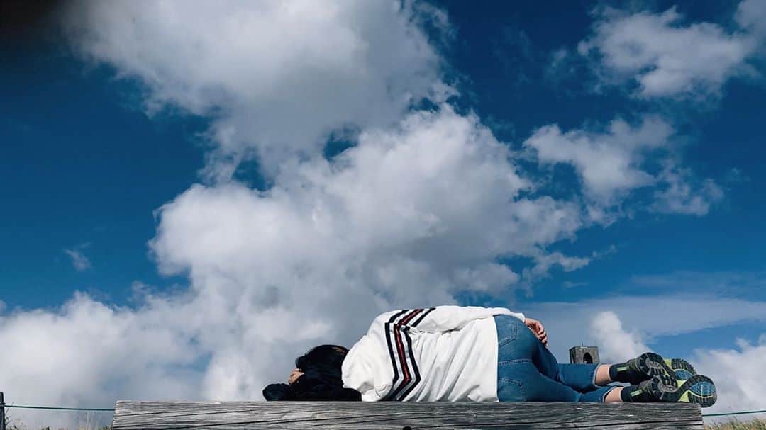 冨永愛さんのインスタグラム写真 - (冨永愛Instagram)「﻿ ﻿ Take a nap﻿ #お昼寝﻿ ﻿」10月14日 19時23分 - ai_tominaga_official