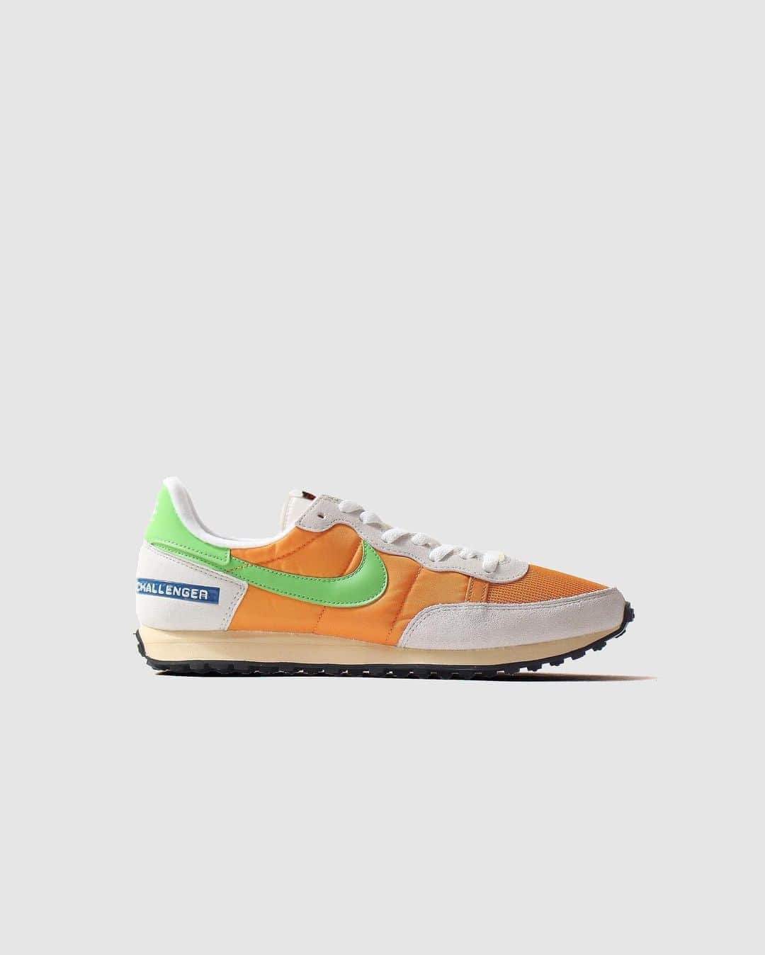 A+Sのインスタグラム：「2020. 10. 17 (sat) in store  ■NIKE CHALLENGER OG COLOR : LIGHT BLUE / ORANGE SIZE : 24.0cm - 29.0cm PRICE : ¥10,000 (+TAX)  ナイキチャレンジャーOGが提供するレトロな外観はスエードと通気性のあるメッシュを用いオリジナルの外観を再現しました。ヒールパネルには、 70年代に見られたものと同じようにラベルタグを配置。  The retro look provided by the Nike Challenger OG uses suede and breathable mesh to recreate the original look. the heel panel placed the label tag in the same way as in the 70's.  #a_and_s #NIKE #NIKECHALLENGER #NIKECHALLENGEROG #LOSTARCHIVE」
