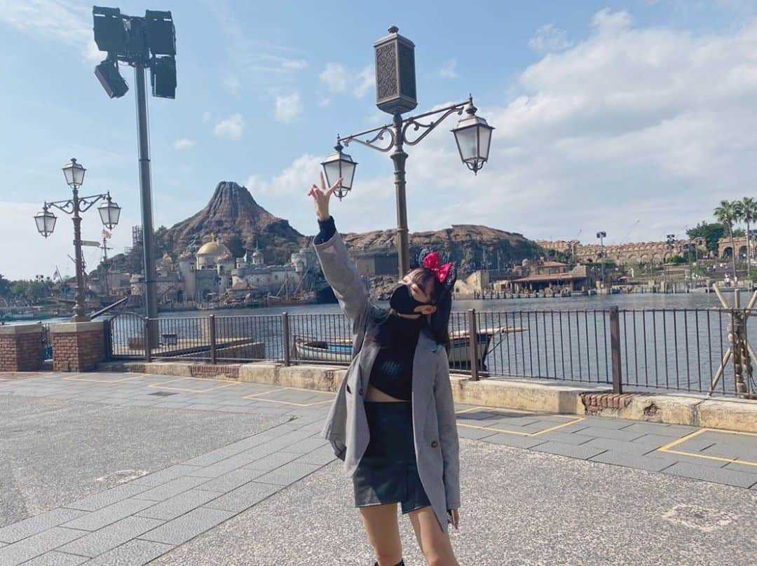 渡辺葉月さんのインスタグラム写真 - (渡辺葉月Instagram)「. . . 🐭🏰🤍 . . #tokyodisneysea #disney #disneysea #東京ディズニーシー #ディズニーシー #ディズニーコーデ #ディズニーカチューシャ」10月14日 20時24分 - hazu.1123