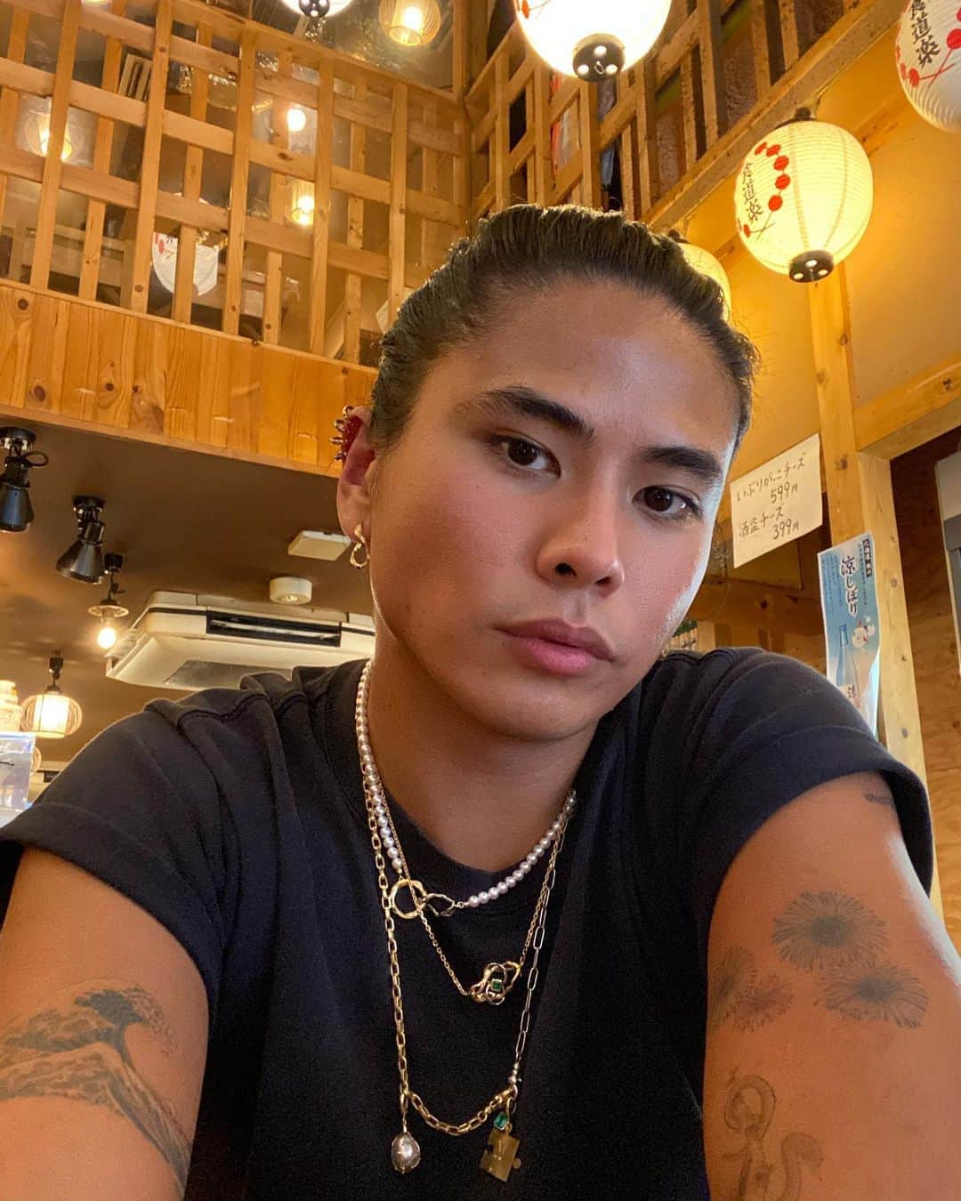 稲木ジョージのインスタグラム：「👦🏻 or 🧔🏻?」