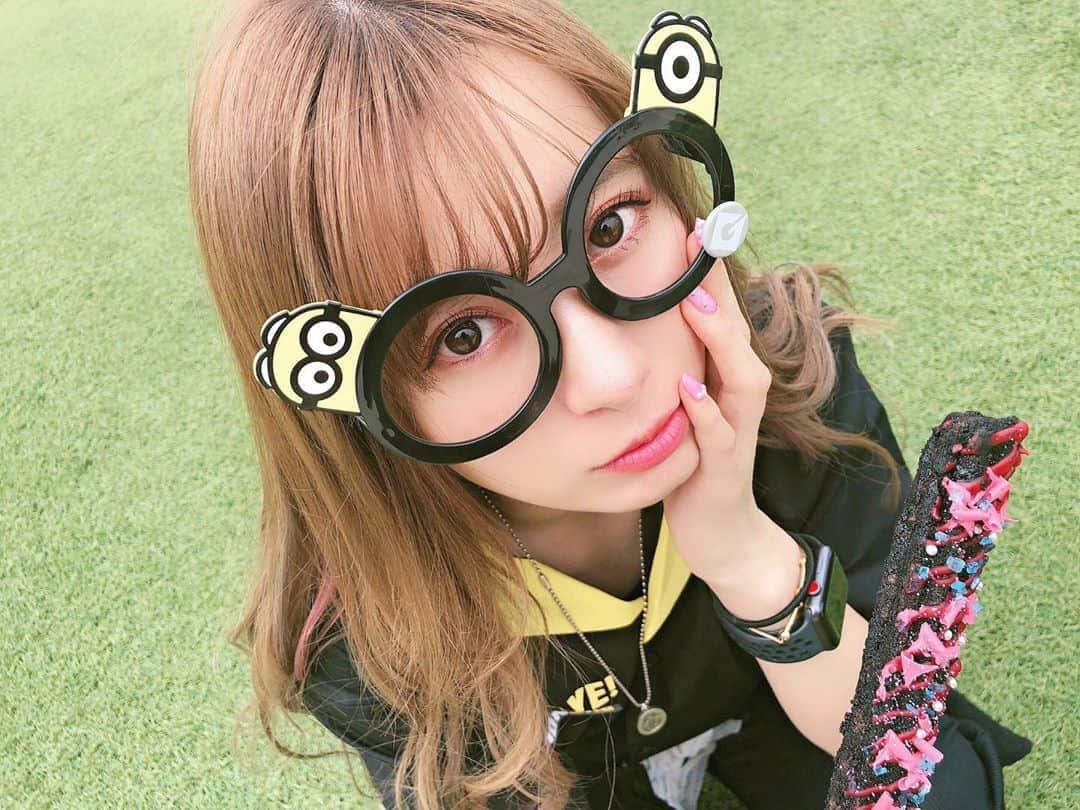 生田衣梨奈さんのインスタグラム写真 - (生田衣梨奈Instagram)「♥都民なのに年パス♥﻿ ﻿ なんと。。。﻿ ユニバーサル・スタジオ・ジャパンの﻿ 年間パスポートを買っちゃいましたーーーー！！！！﻿ ﻿ ﻿ ずっとほしくてほしくて﻿ やっとGETすることが出来ました！！！﻿ ﻿ ﻿ 年間パスポートをかって早速2回行きました♥﻿ ﻿ 気づいた方いるかな？？﻿ 近々で3回行ってるんですよぉ！！！﻿ ﻿ ﻿ 都民。。。﻿ 初のUSJ年間パスポートデビューです♥﻿ ﻿ #morningmusume20 #モーニング娘20﻿ #helloproject  #顔面国宝﻿ #えりぽんかわいい #アイドル﻿ 存在が #インスタ映え #かわいい﻿ #Love #beauty﻿ #followme #makeup﻿ #Instagram #生田衣梨奈のVSゴルフ﻿ #메이크업 #얼스타그램﻿ #ig_Japan #팔로미﻿ #フォロー歓迎 #ootd﻿ #ユニバ #USJ﻿ #ELEYVSGOLF  #おすすめ﻿ #いいね #写真﻿ #IDOL #골프﻿ #SELFIE #셀카」10月14日 21時26分 - erina_ikuta.official