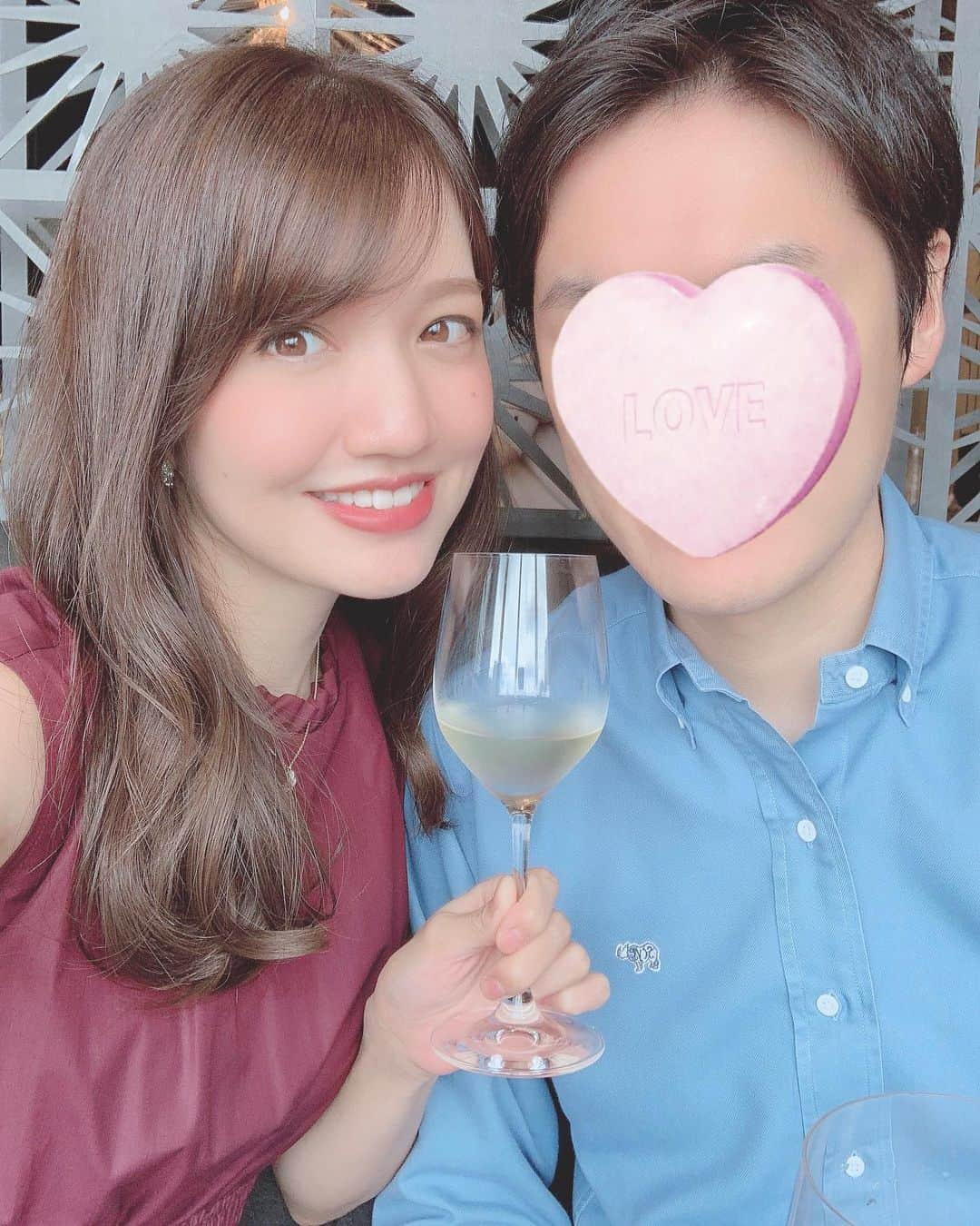 赤松麻里菜さんのインスタグラム写真 - (赤松麻里菜Instagram)「@uniholic_roppongi でランチ🥂 ウニ好きにはたまらないウニ料理専門のお店🤤🍽 どれも美味しかったのだけど、個人的にコースが少し物足りなかったので蟹のウニ乗せ甲羅焼きを追加🦀♡ カジュアルなお店なので気軽に楽しめました🙈🍽 #uniholic #ウニホリック #ウニホリック #六本木グルメ #六本木ランチ #ウニ #雲丹 #ウニ料理 #雲丹料理 #ウニいくら丼 #夫婦ランチ #夫婦デート #女の子ママ #ウニ好き」10月14日 21時33分 - marigram0726