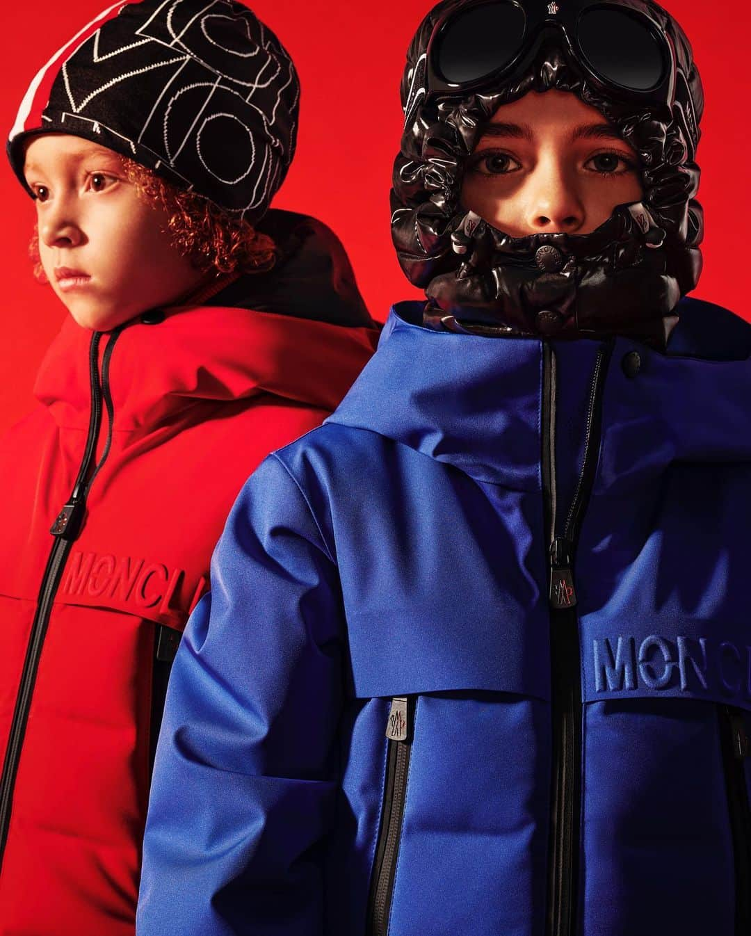 モンクレールさんのインスタグラム写真 - (モンクレールInstagram)「Kid, you’ll move mountains.   The first #MonclerGrenoble Enfant collection offers adult sizes, shrunk.   #MonclerEnfant @sandromandrino」10月14日 22時05分 - moncler