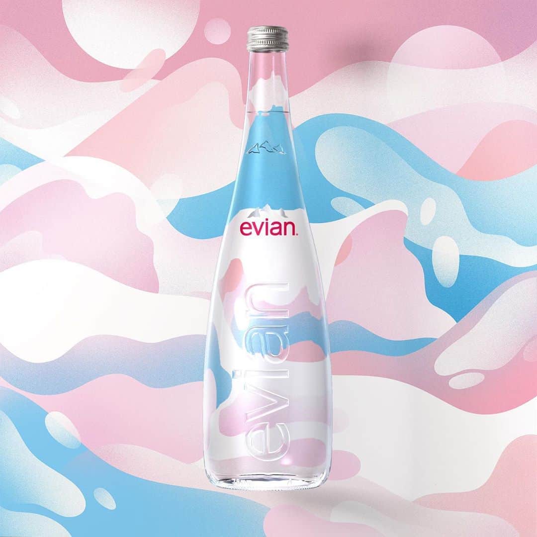 evianのインスタグラム：「What do you see behind the bottle? ✨  Lyon-based illustrator @victoriadessine brings her nature-inspired, fantastic-oriented and color-rich universe to our #ThirsttoCreate series and it feels like we're taken somewhere else. ☁️   Show us what you see through the bottle 🎨  #evian #evianwater #positivedrops #stayhydrated」
