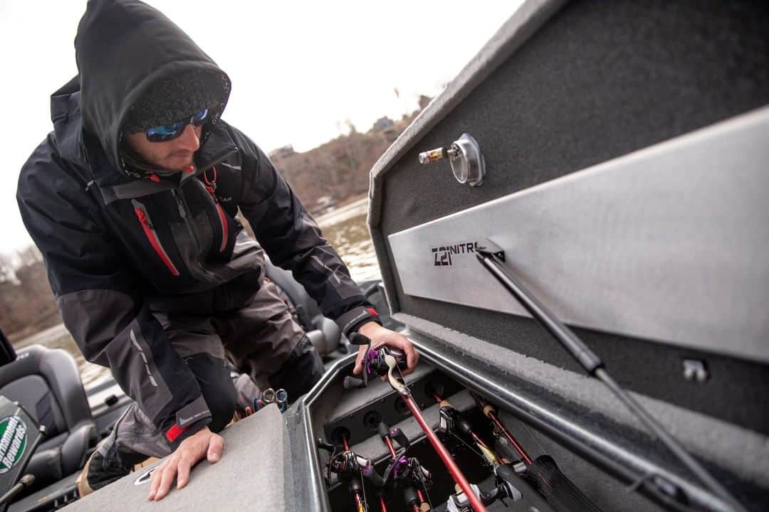 のインスタグラム：「A beanie and a rod box full of fall fishing staples. What more could you need? #AbuGarcia #FallFishing #Fish2Win」