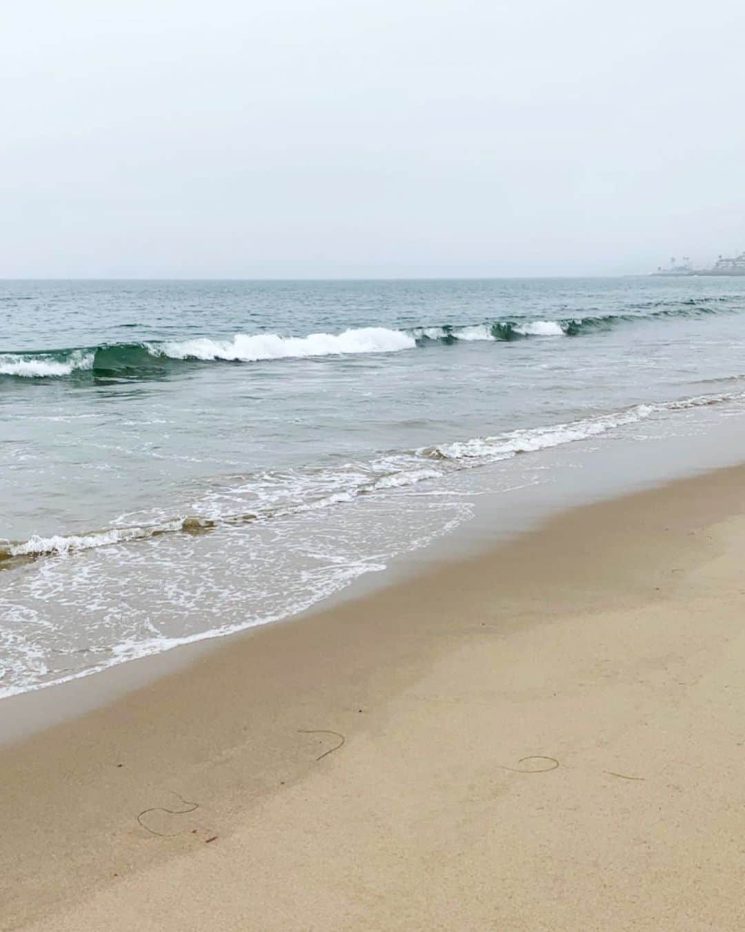 リア・ミシェルのインスタグラム：「Salt Sand Sea..」