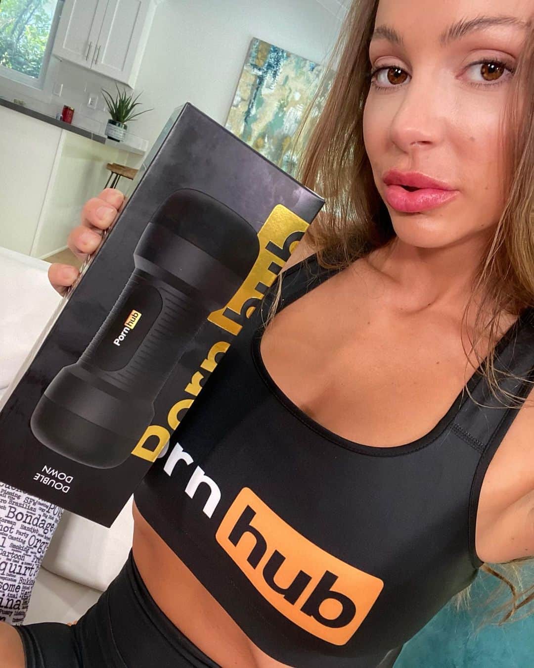 Abigail Macさんのインスタグラム写真 - (Abigail MacInstagram)「PH just released their new toy line and it’s awesome! Go check out my reviews! It’s free 🙌🏼」10月15日 8時32分 - msabigailmac