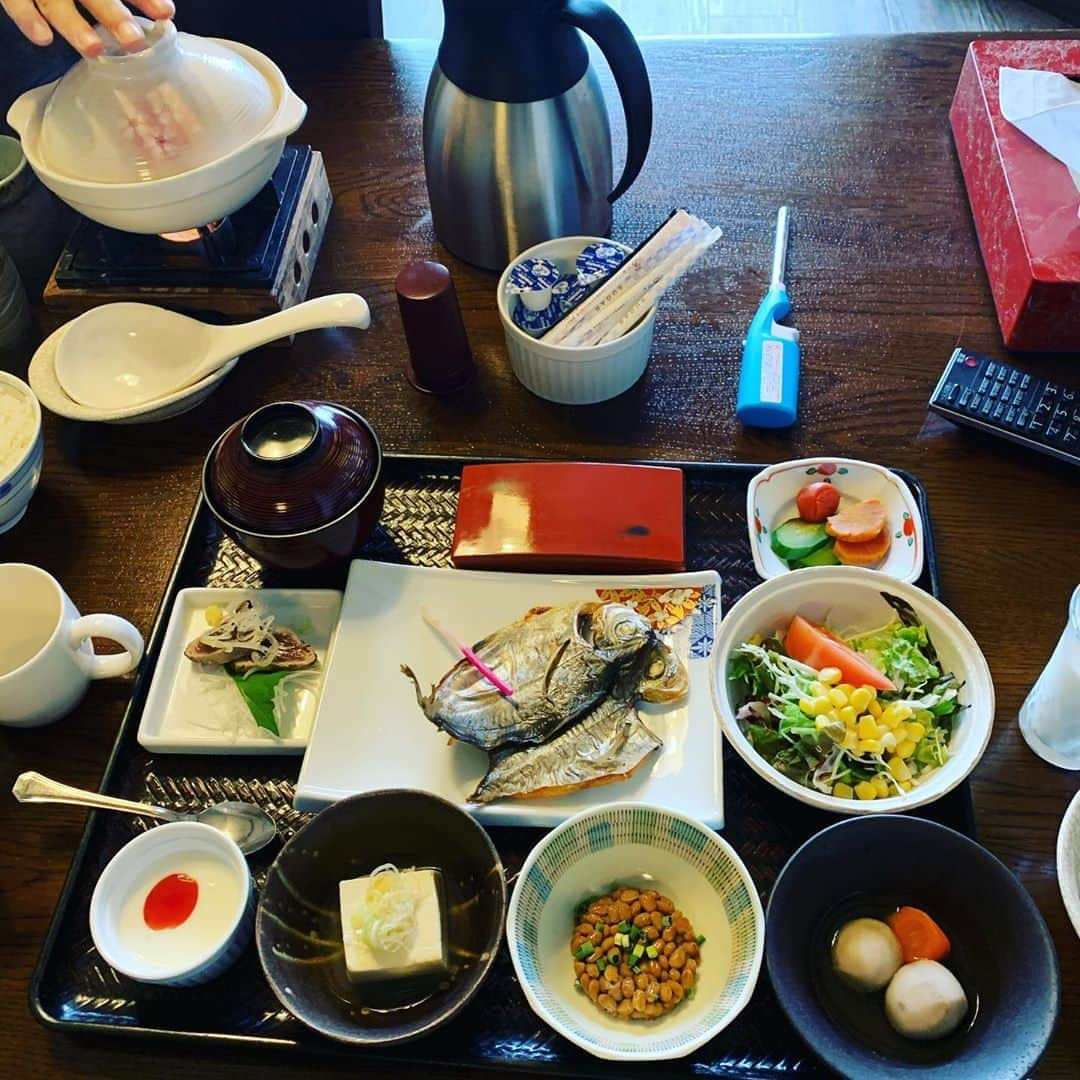 金村義明さんのインスタグラム写真 - (金村義明Instagram)「温泉♨️入りすぎてふやけた！ 朝食食べて、最後の温泉♨️入って買い物しながら帰ろー 木曜日隔週バライロダンディー生放送！」10月15日 8時50分 - yoshiaki_kanemura