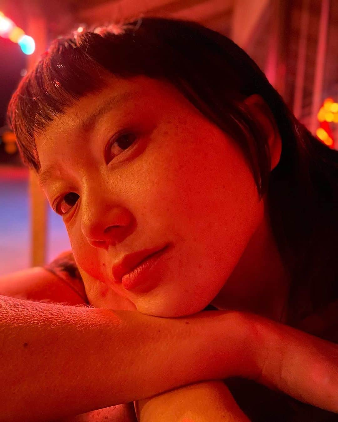 appleさんのインスタグラム写真 - (appleInstagram)「First Look at #iPhone12Pro Night mode portraits. Artful low-light photos with a beautiful bokeh effect. #Nightmodeportrait #ShotoniPhone by… - 1 + 3. Jason N. @jason_nocito_studio - 2. Jake M. @jokemichaels - 4. Micaiah C. @micaiahcarter - 5. Gabriella A.J. @ga.briella」10月15日 0時01分 - apple