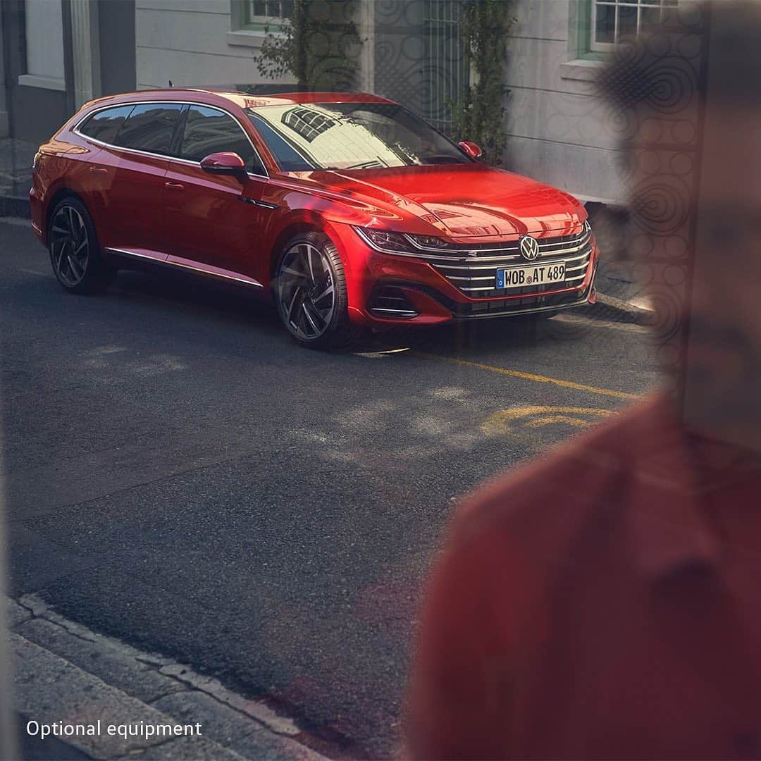 フォルクスワーゲンさんのインスタグラム写真 - (フォルクスワーゲンInstagram)「Meet the all-new Arteon Shooting Brake. #style #design #beyondbeauty #vwarteon #volkswagen #vw」10月15日 0時23分 - volkswagen