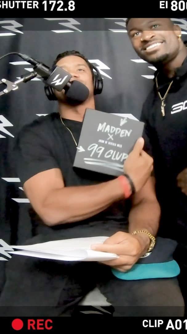 ラッセル・ウィルソンのインスタグラム：「When your boy @dkm14 surprises you and lets you know you’re in the @eamaddennfl #99Club while you’re on the phone with @therealkengriffeyjr for @dangertalk.   Dream come true!!! To every kid in the world, WHY NOT YOU!」