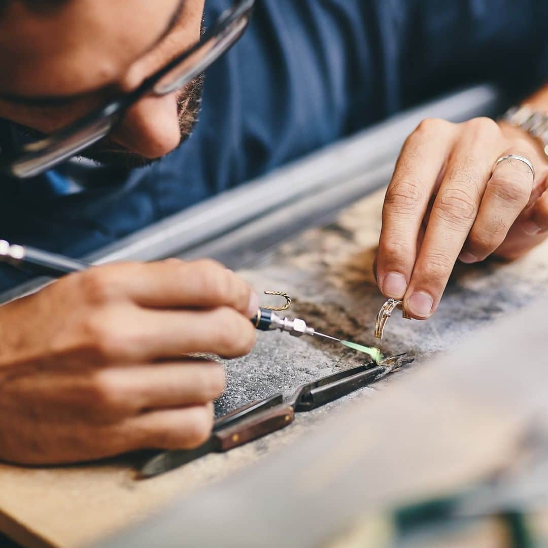 マルコ ビチェゴさんのインスタグラム写真 - (マルコ ビチェゴInstagram)「Quality is always the result of passion and creativity. #marcobicego #craftsmanship」10月15日 1時10分 - marco_bicego