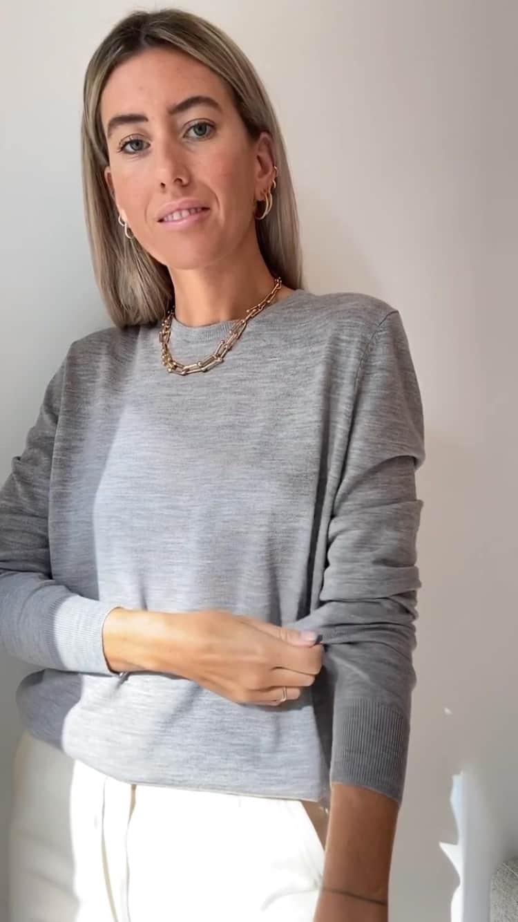UNIQLO UKのインスタグラム：「3 ways to style an Extra Fine Merino jumper this Autumn with @hannahlewisstylist   #Uniqlo #LifeWear #UniqloLifeWear」