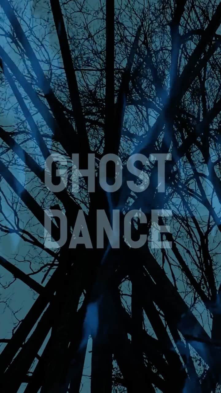 ビリー・レイ・サイラスのインスタグラム：「I’m so excited about my new EP “The Singin’ Hills Sessions - Mojave” that I had to share this sneak peek with you. #GhostDance 11.06.20」