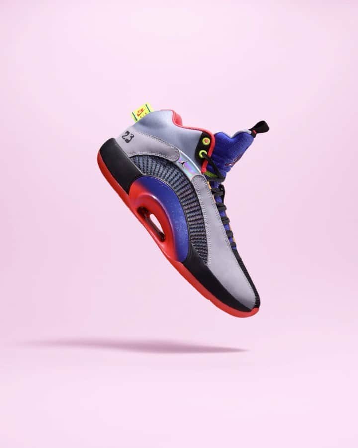 Jordanのインスタグラム：「Zero to Zoom.  The #AirJordan XXXV is here. The fastest, most responsive game shoe yet drops 10.17.」