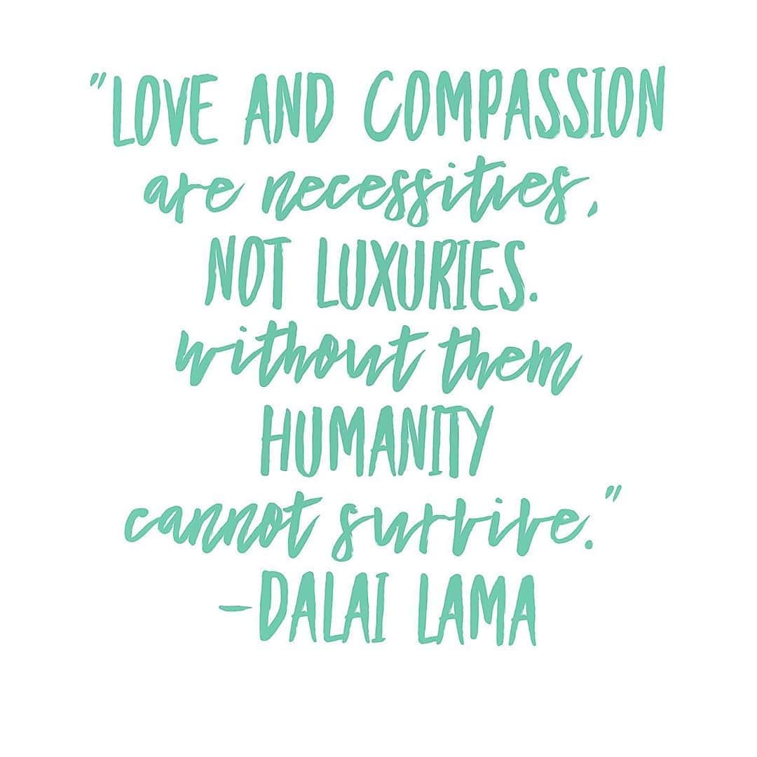 ブリアンナ・ブラウンのインスタグラム：「"Love and compassion are necessities, not luxuries. Without them humanity cannot survive." Dalai Lama 💜」