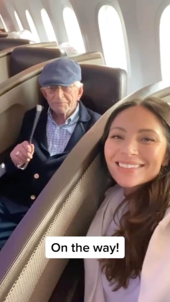 Marianna Hewittのインスタグラム：「Last Christmas I surprised my Dad with a trip to Iceland, so glad we made the time to make these memories together ❤️」
