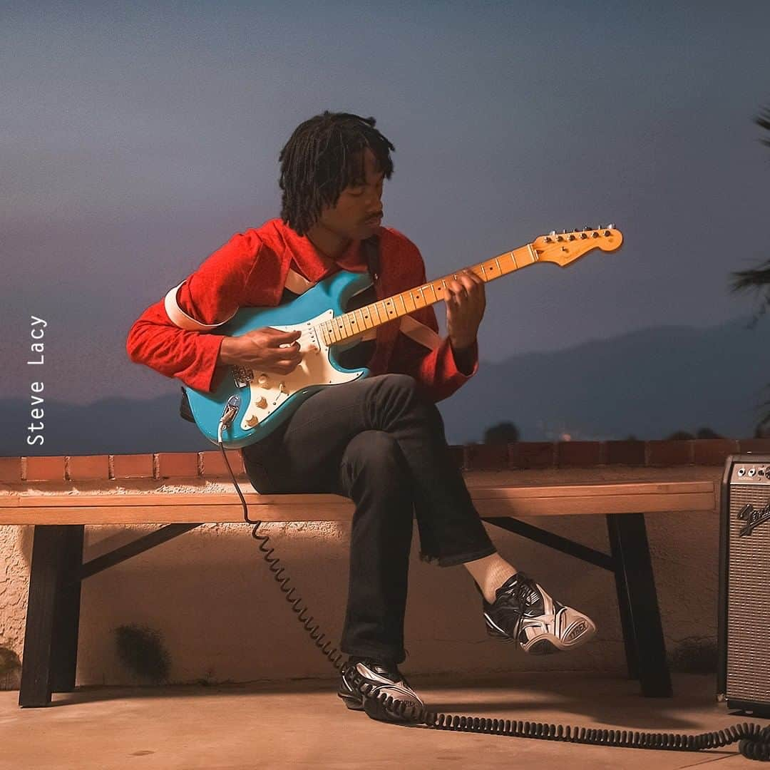 Fender Guitarさんのインスタグラム写真 - (Fender GuitarInstagram)「We asked some of the players featured in the American Pro II campaign to speak about what it means to be an artist, finding your voice and making it heard. Take a first look at our new “Spotlight” series via link in bio and stay tuned for more episodes.」10月15日 3時00分 - fender