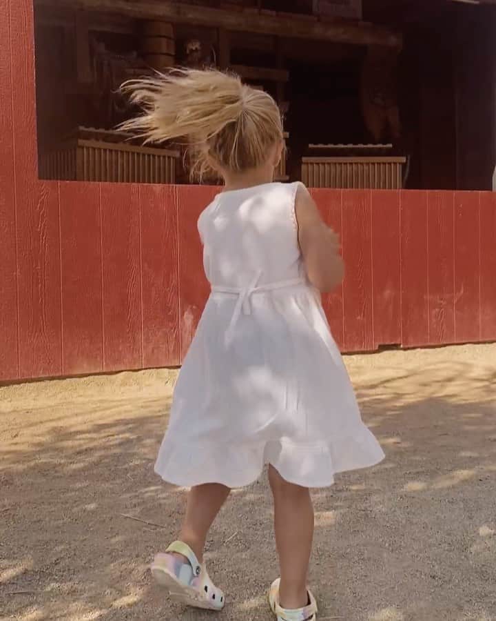 のインスタグラム：「This kid😂💃🏼」
