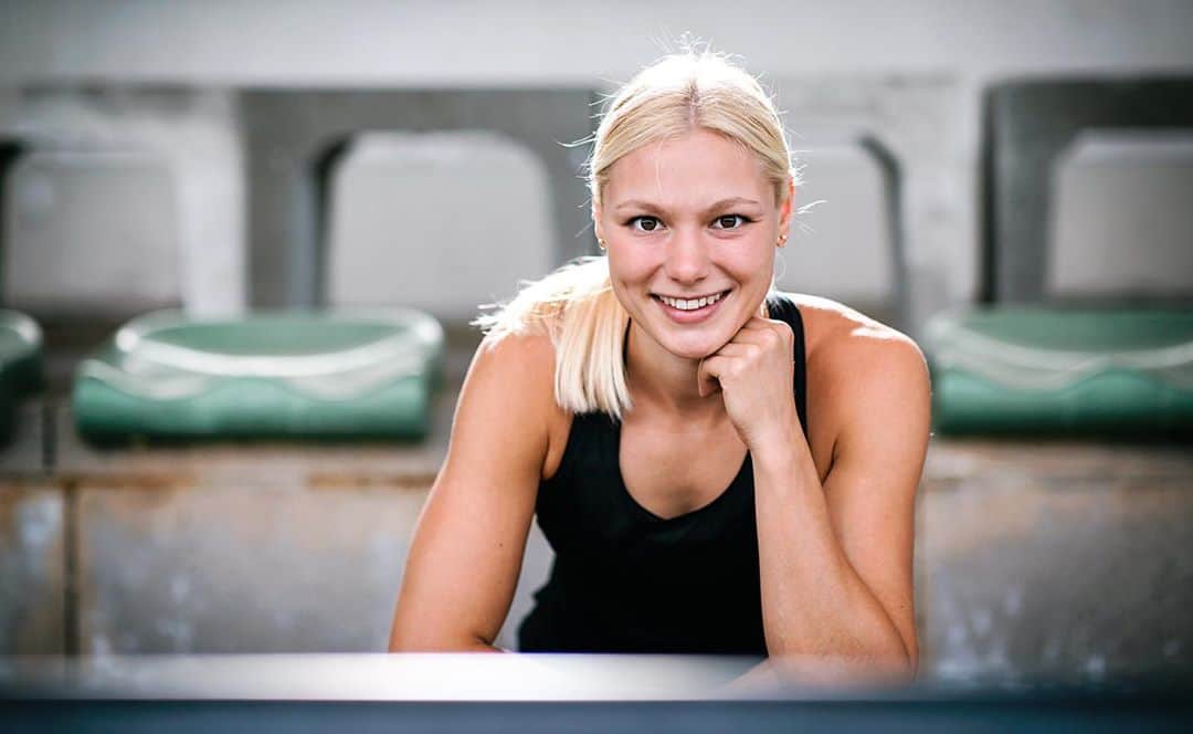 リーザ・マイヤーのインスタグラム：「„Wir müssen mit allem rechnen. Auch mit dem Guten.“ - Gabriel Barylli #morepositivity#goodvibes」