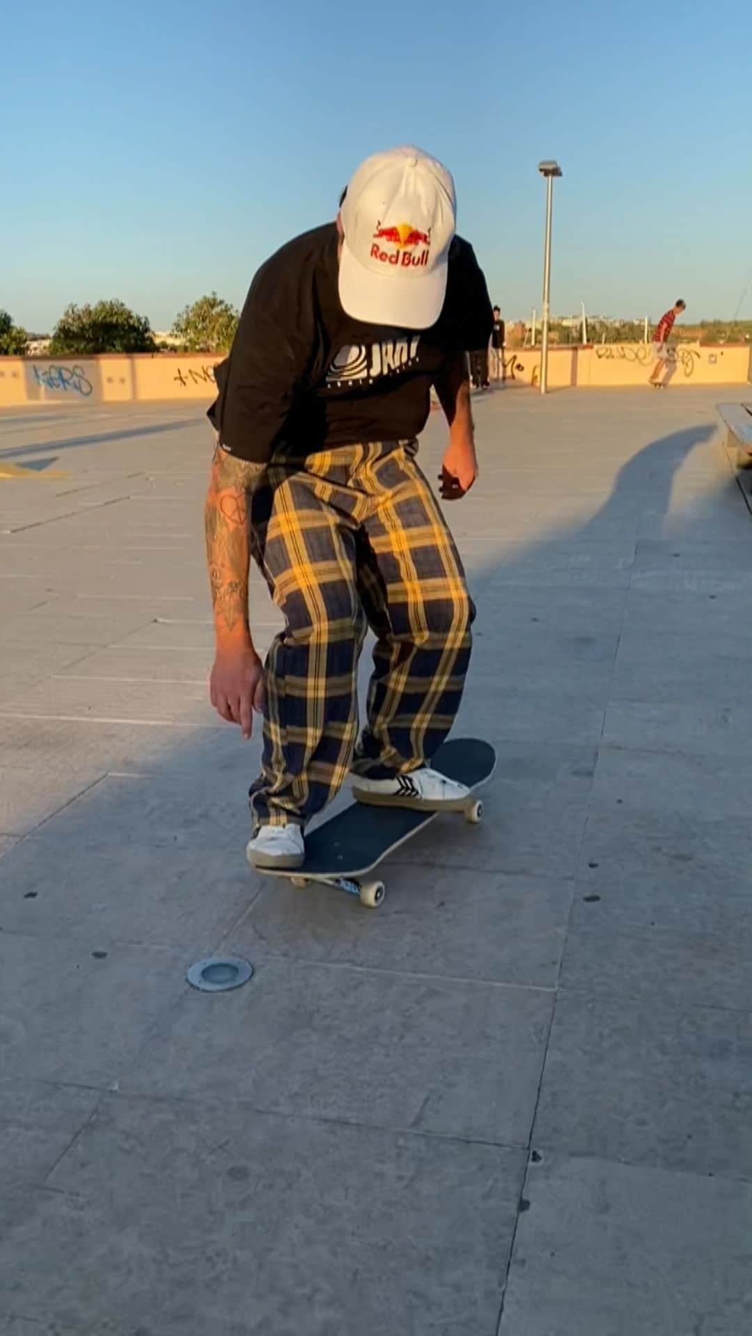 グスタボ・リベイロのインスタグラム：「🤷🏼‍♂️」