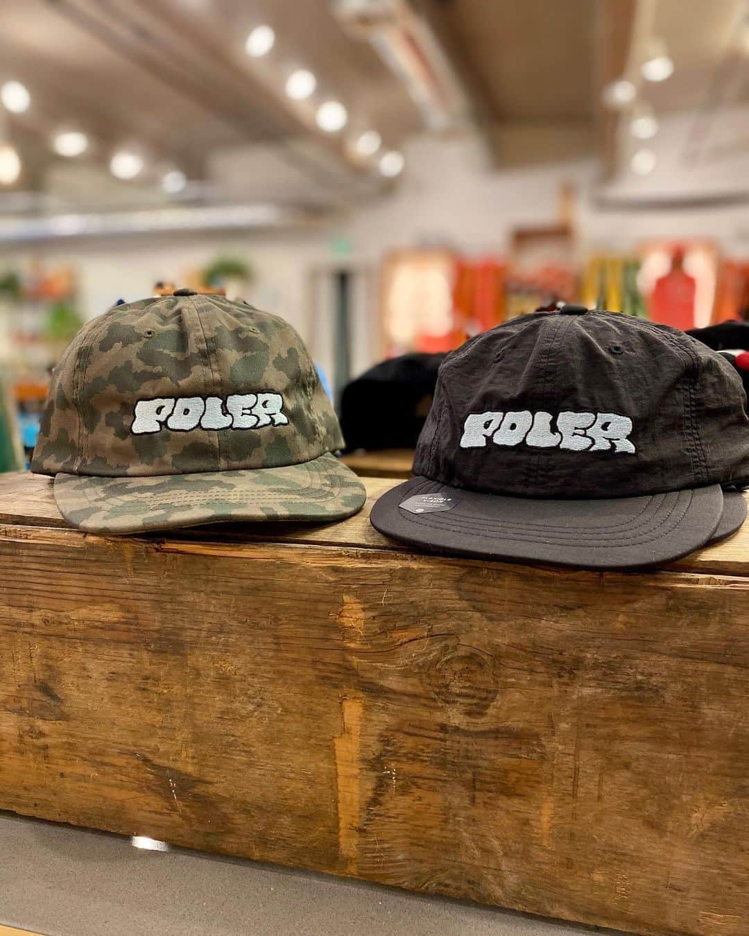 Poler Outdoor Stuffさんのインスタグラム写真 - (Poler Outdoor StuffInstagram)「“The stuff that dreams are made of”. Come scope Fall20! Shop is open until 6! See you there 🏕😎」10月15日 4時36分 - polerportland