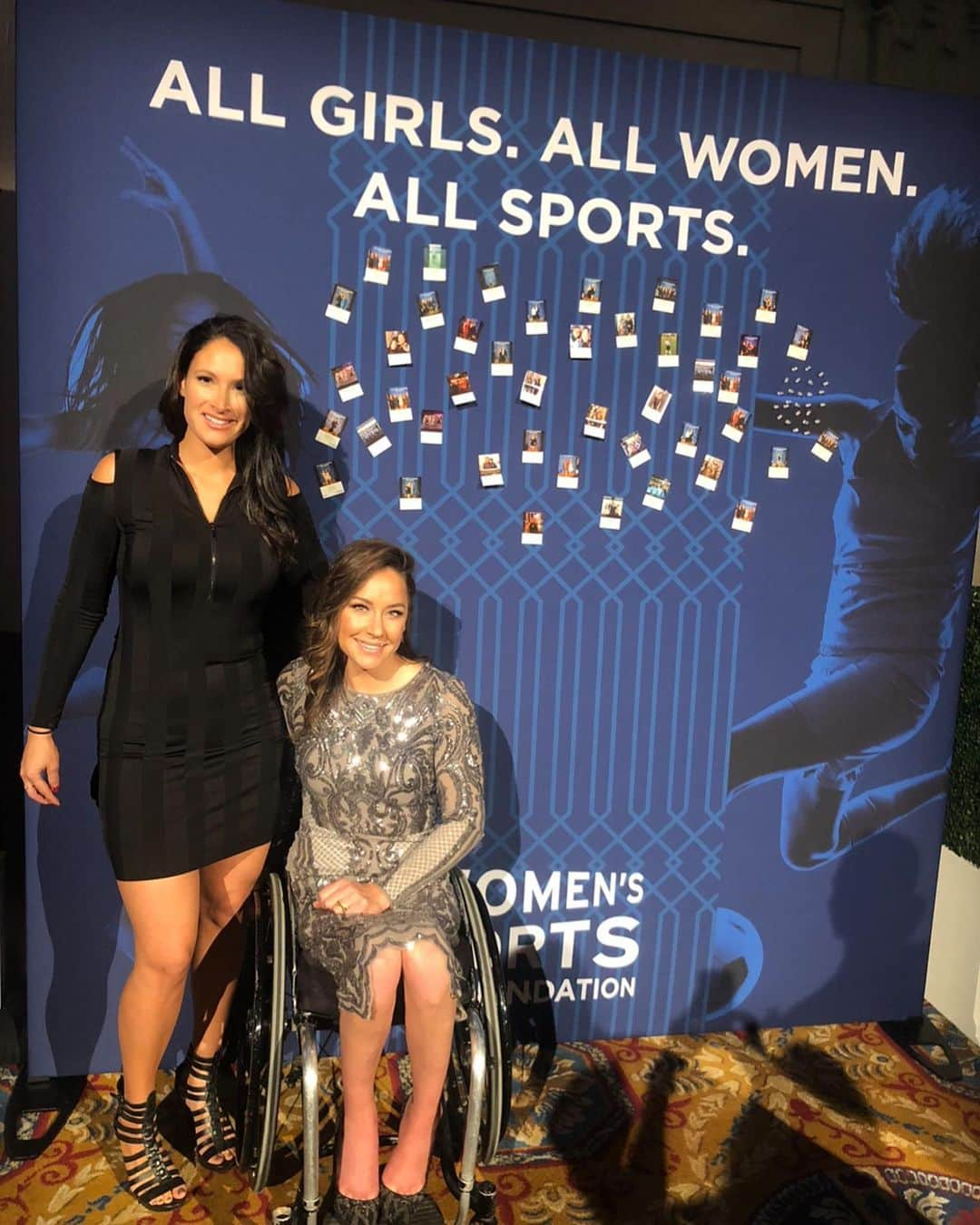 アラナ・ニコルズさんのインスタグラム写真 - (アラナ・ニコルズInstagram)「Today is the day!!! Our Annual Salute to Women in Sports!!! . . Under normal circumstances I would be in NYC celebrating with the @WomensSportsFoundation and other top athletes, coaches and celebrities TONIGHT for the biggest night in women's sports. The good news is, everyone can be there tonight...VIRTUALLY!! . . The Foundation's Annual Salute to Women in Sports will air on @YahooSports at 8PM ET. . . Tune in to the FREE broadcast here: https://www.yahoo.com/videos/wsfsalute  (Also click on my bio) #speakwithsport @juliefoudy @mrapinoe @ajalevans @elanameyerstaylor @pattyandtheprevopair @billiejeanking @michellewkwan @coletteleeny」10月15日 5時15分 - alanathejane