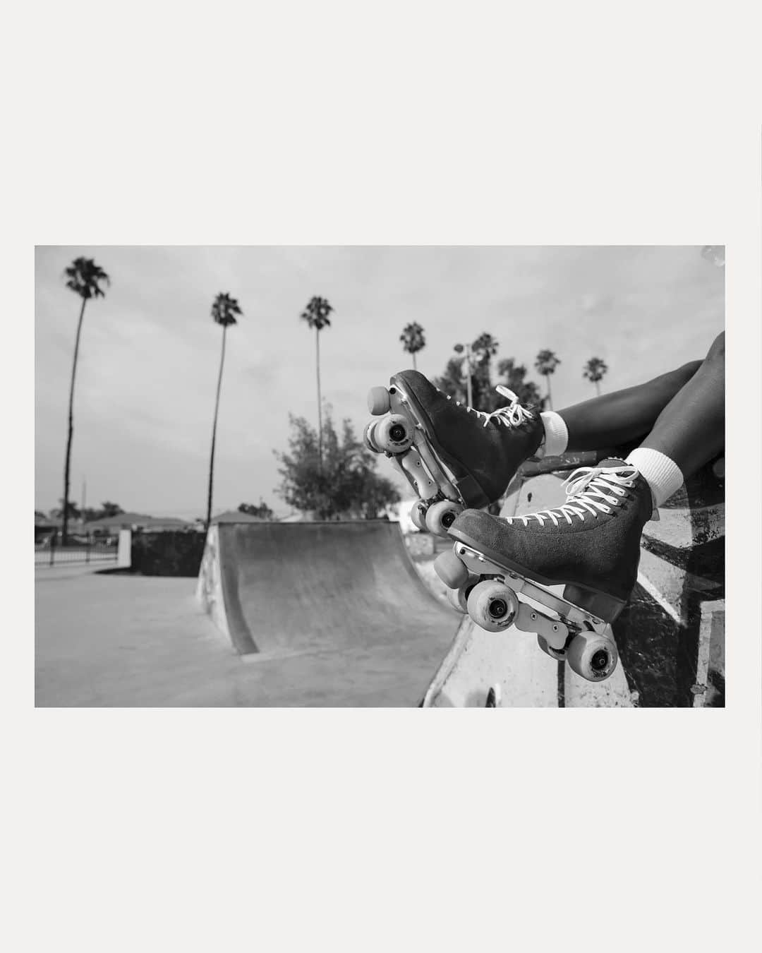 Calvin Kleinさんのインスタグラム写真 - (Calvin KleinInstagram)「Toni, 20, Long Beach  The skating community in Long Beach welcomed Toni with open arms. She thinks the deepest connections happen through shared experiences.  one future #ckone   See the campaign. Link in bio.  @gr00vyquads @aidsaguirre @adriannaluna_ By @kingtexas  @ruffdraft @pablocirca @bycatjones @shaynielsencasting」10月15日 6時02分 - calvinklein