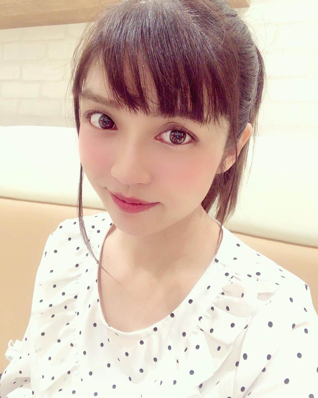 茜結のインスタグラム：「きょうの写りゎなんかいつもと違い人 みたいな感じ。 なんでだろ笑 変なんか顔がスッキリしてる？？なんかいつもと違う変な感じやわ笑  #茜結#ヘア#グラビア#グラドル #女優#役者#ナレーター#youtuber #youtuber好きな人と繋がりたい #youtubechannel #可愛い女の子 #大人可愛い #綺麗になりたい #低身長#ベビちゃん #シングルマザー #綺麗なお姉さん #熟女 #カメラマンさんと繋がりたい #撮影モデル #撮影 #cute #beautiful #beautifulpeople #お洒落さんと繋がりたい #お洒落 #可愛くなりたい #可愛い女の子 #可愛い子と繋がりたい #美少女 #美魔女」