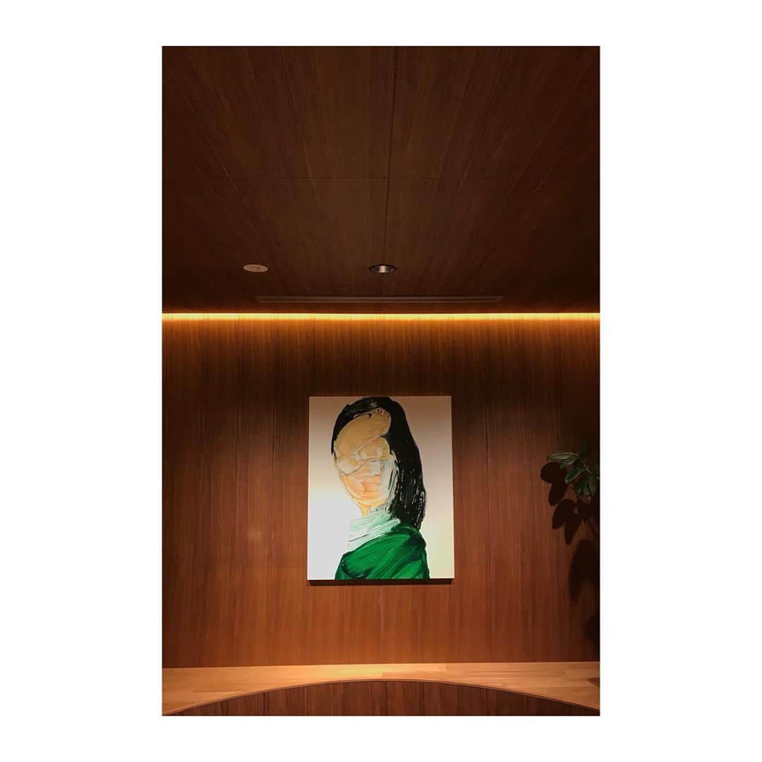 ジュリアン デイヴィッドのインスタグラム：「Spectacular Teppei Takeda painting at United Arrows Aoyama Shop Tokyo #teppeitakeda #mahokubotagallery @mahokubotagallery」