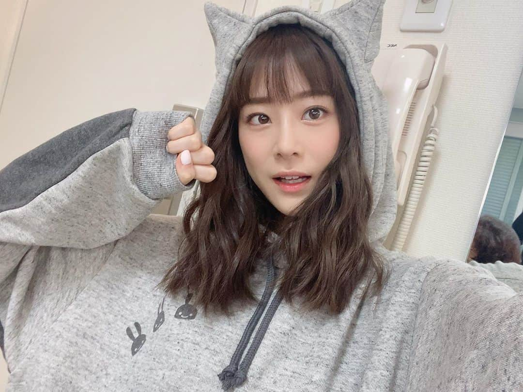 福岡みなみさんのインスタグラム写真 - (福岡みなみInstagram)「・ みにゃみ🐱🐱 髪の毛暗く染めました💁✂ #cune #猫耳」10月15日 18時06分 - fukuokaminami373