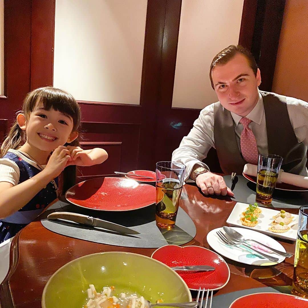 アレン明亜莉クレアのグルメインスタ