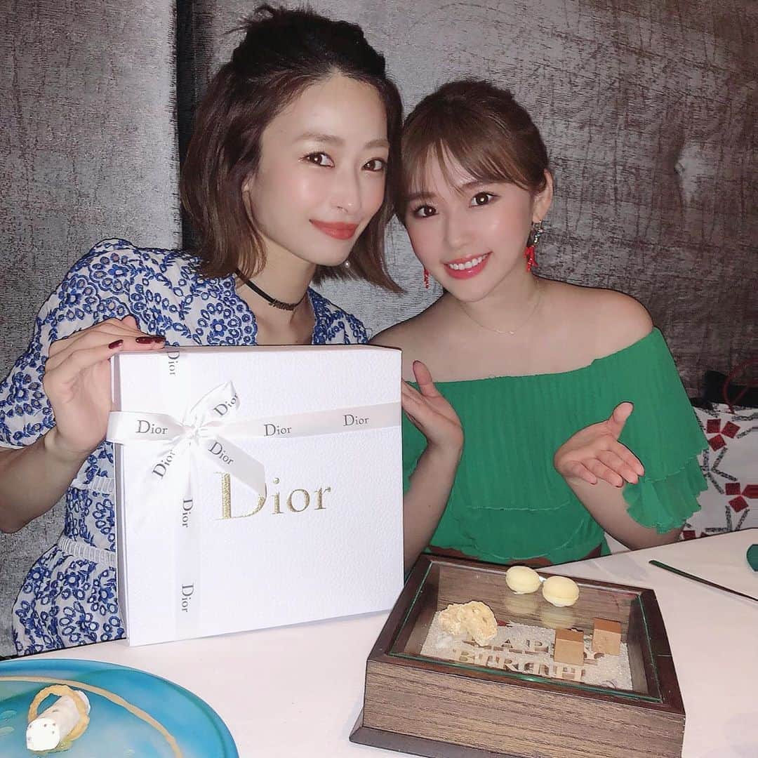 藤川沙弥のインスタグラム：「𝐥𝐨𝐯𝐞 𝐮 ❤︎ 夏生まれの友達が多くて 夏はお祝い続きでした☀️😍🤝笑 妹のような、たまに姉のような misaki💋HBD🎉」